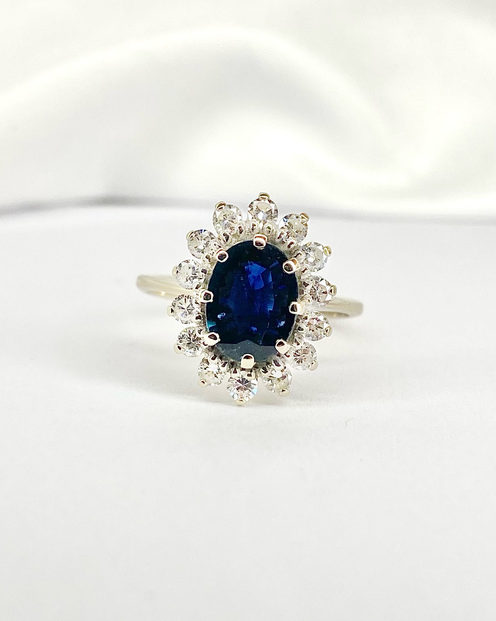 Bague Marguerite Saphir 1.45 carat & Diamants 0.42 carat "Eden"