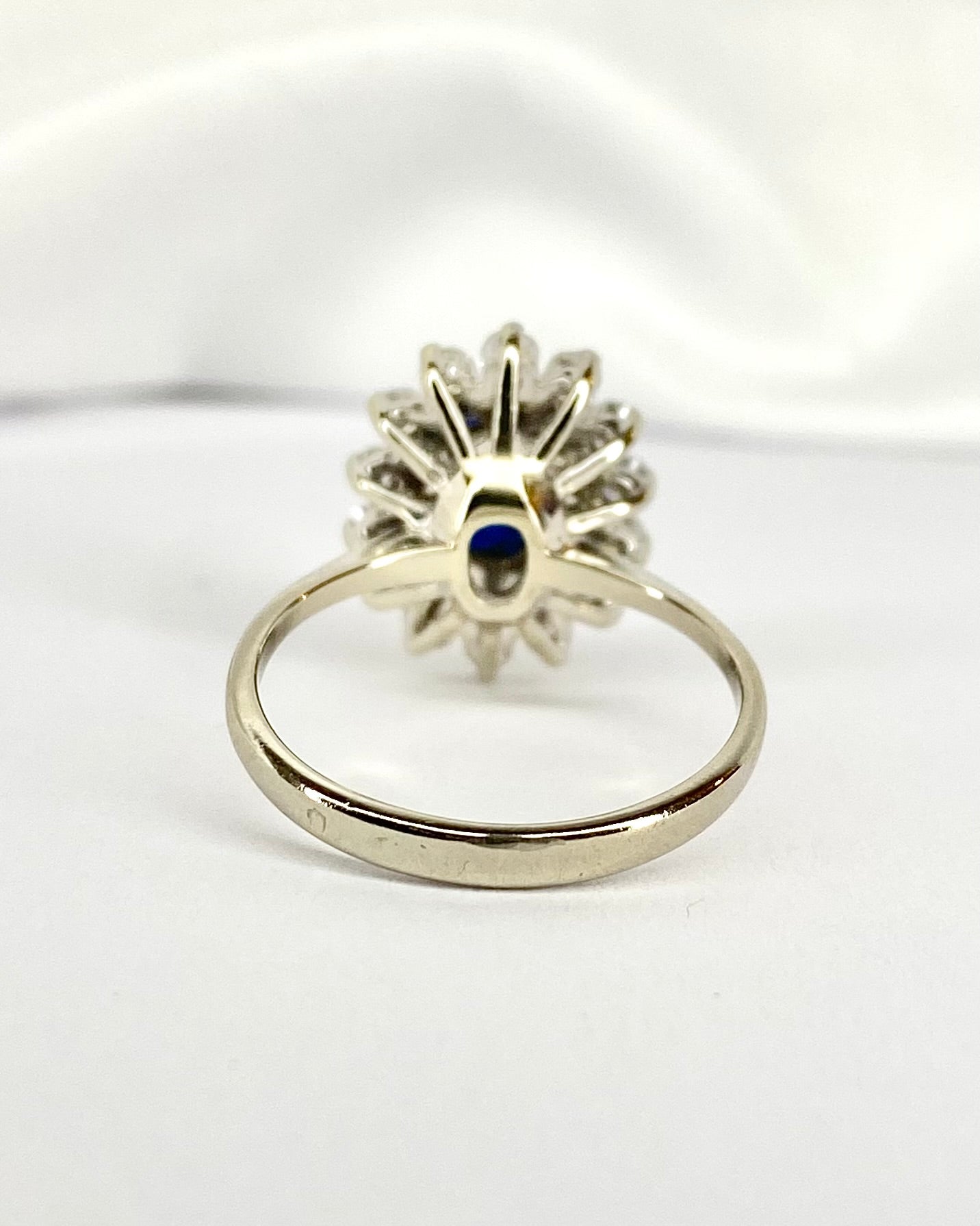 Bague Marguerite Saphir 1.45 carat & Diamants 0.42 carat "Eden"