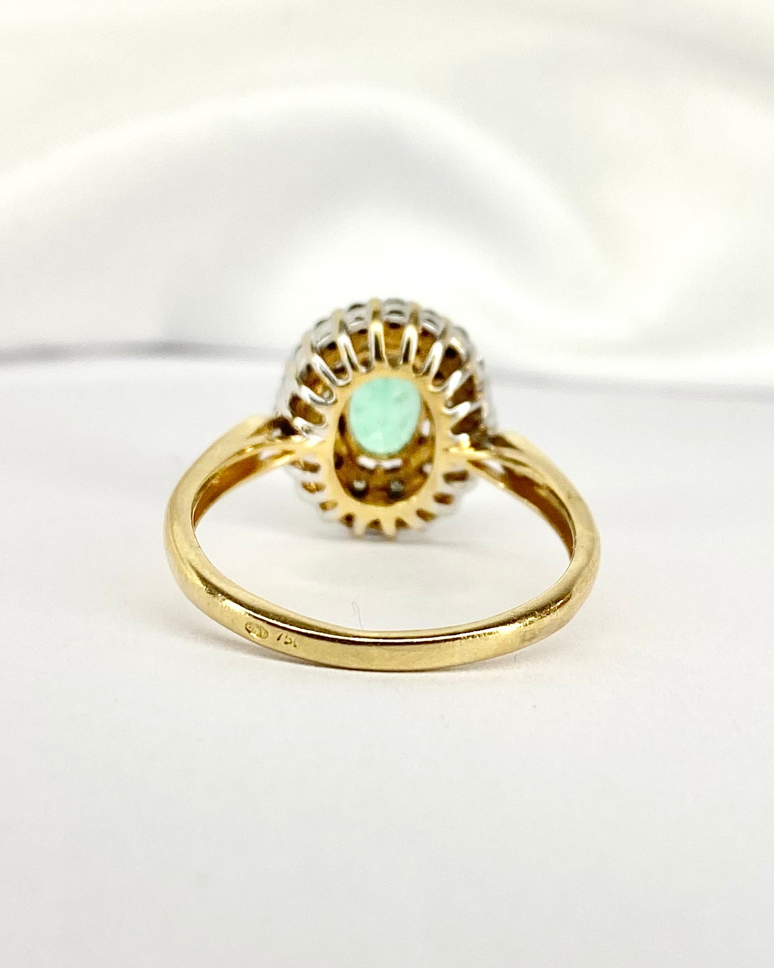 Bague Marguerite Émeraude 0.70 carat & Diamants 0.44 carat "Lia"