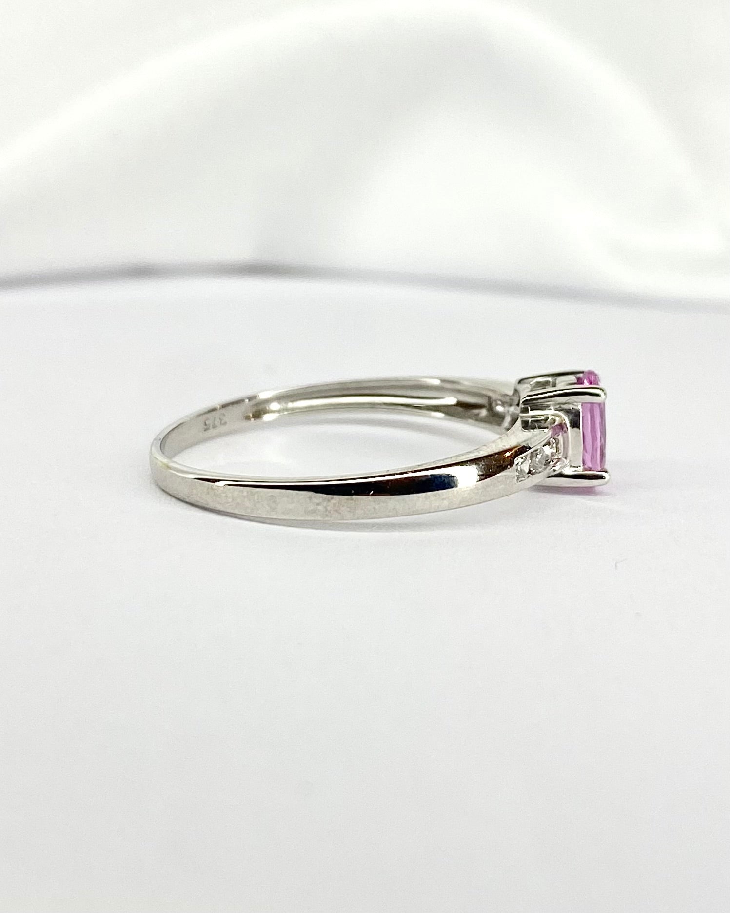 Bague Solitaire Saphir Rose 0.43 carat & Diamants "Séraphine"