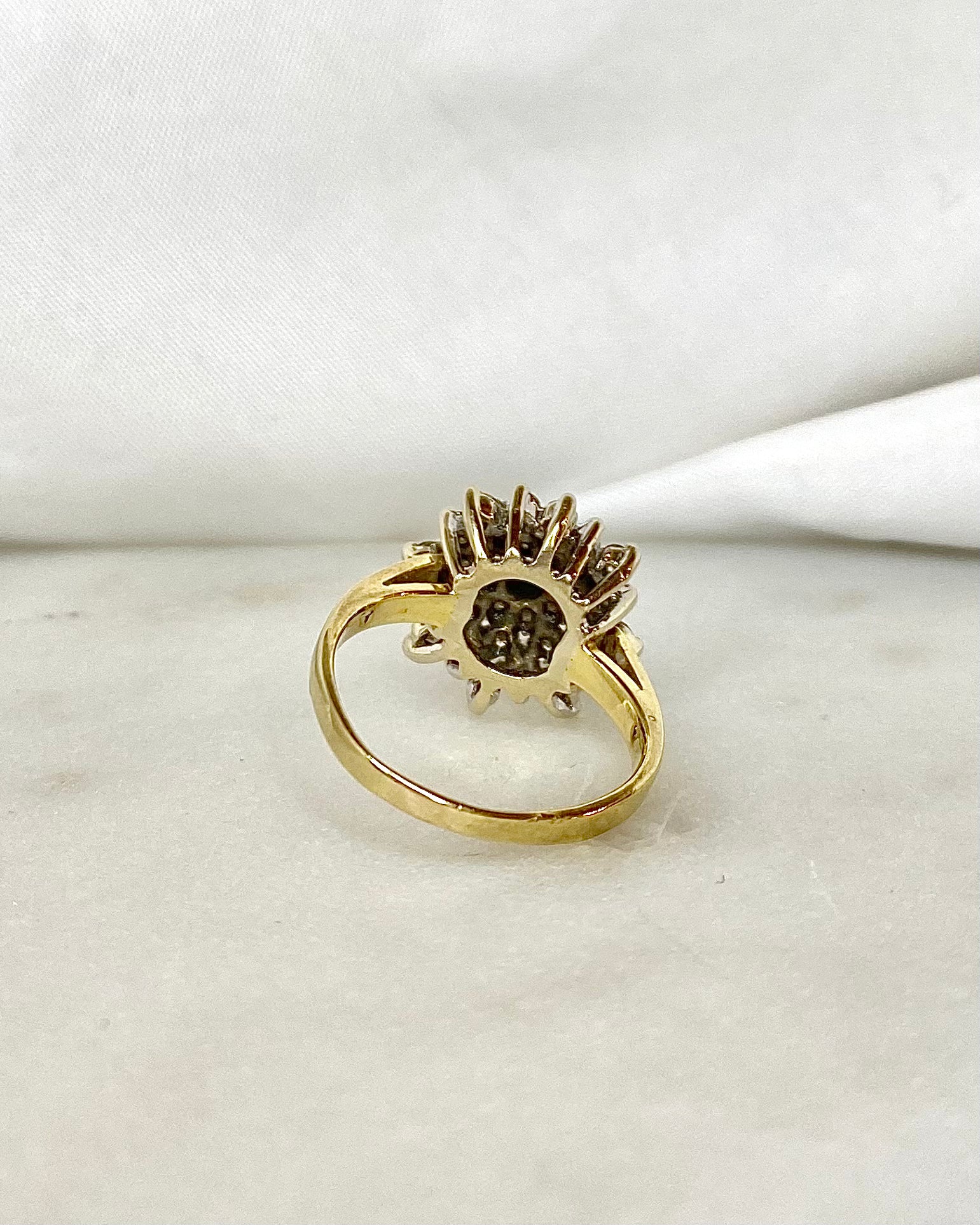Bague Marguerite 33 Diamants 1.06 carat "Orlane"