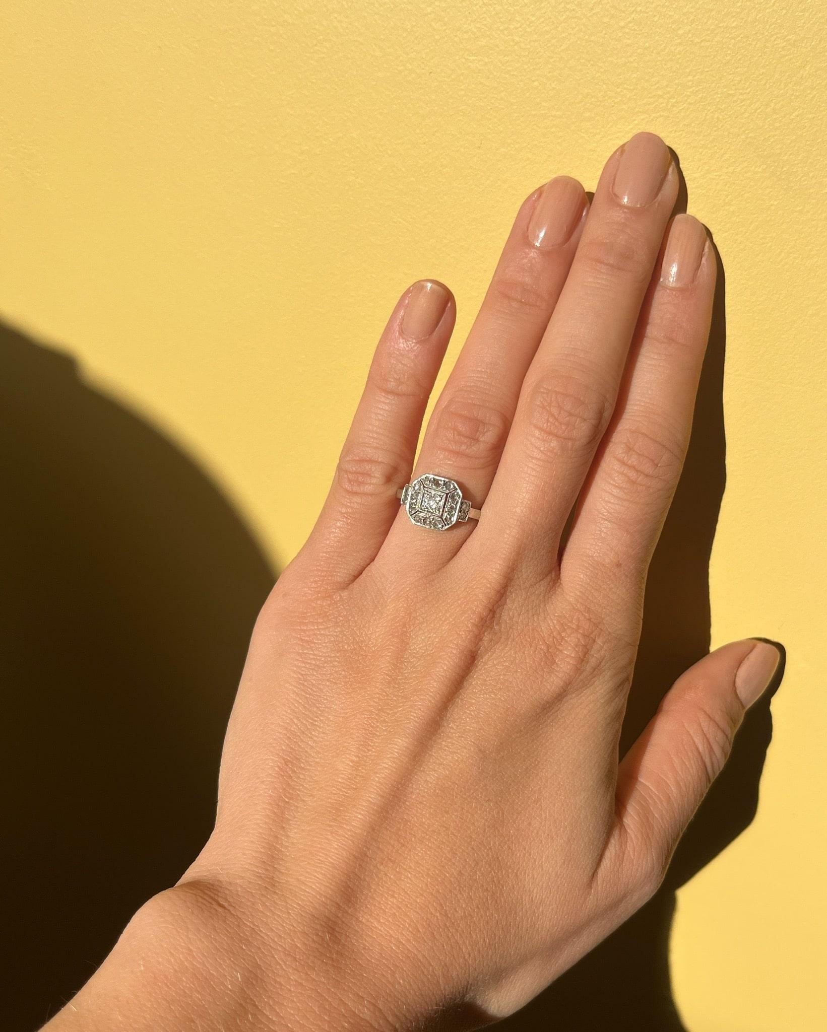 Art Deco diamond ring "Vittoria"