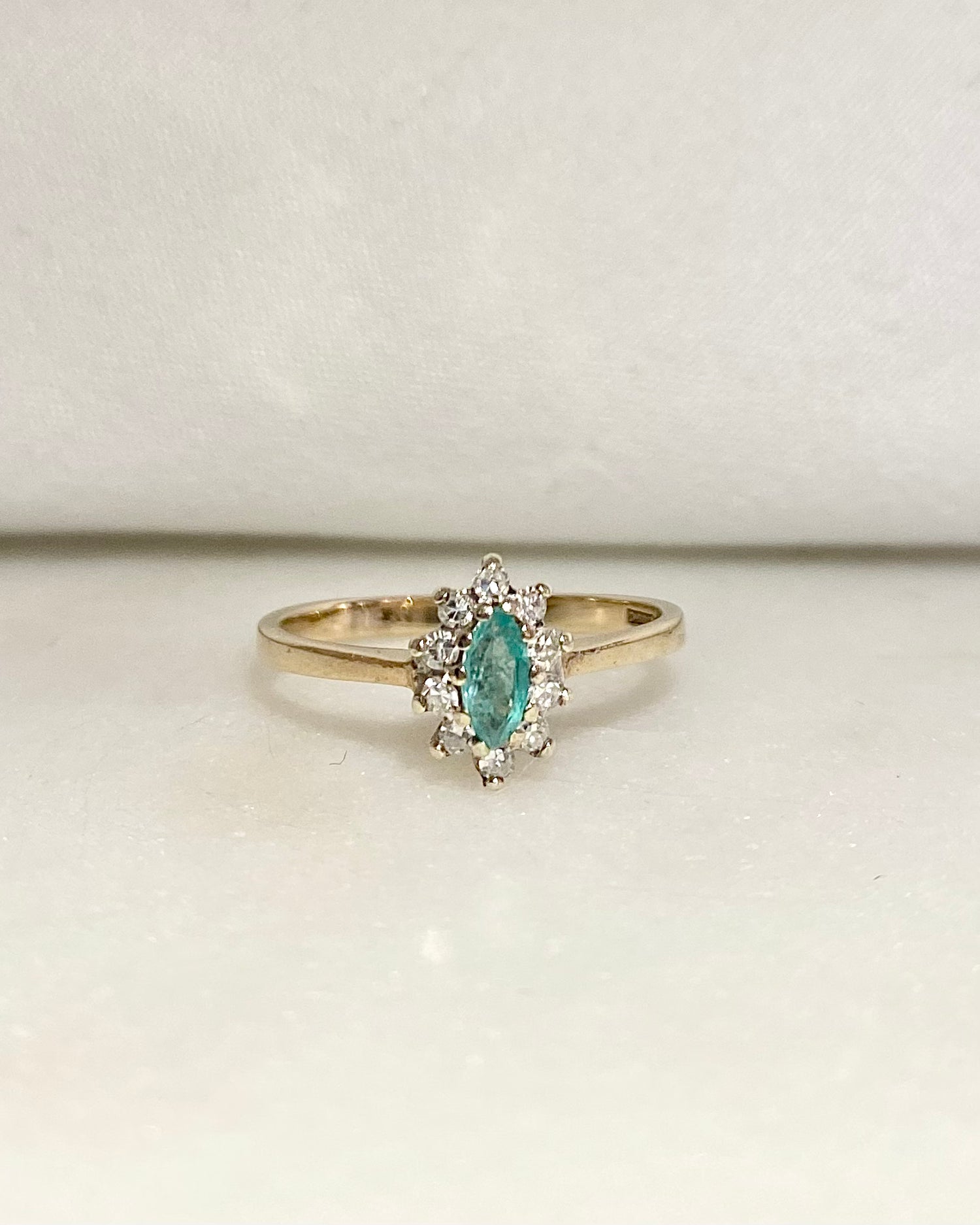 Bague Marguerite Emeraude 0.25 carat &amp; Diamants &quot;Alma&quot;