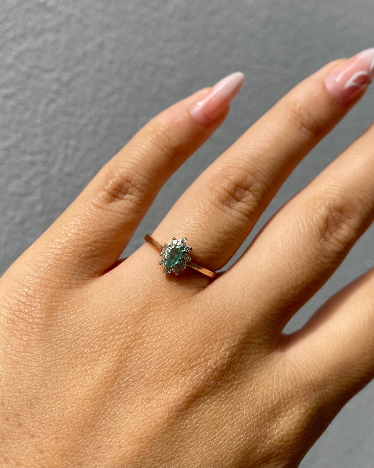 Bague Marguerite Emeraude 0.25 carat &amp; Diamants &quot;Alma&quot;