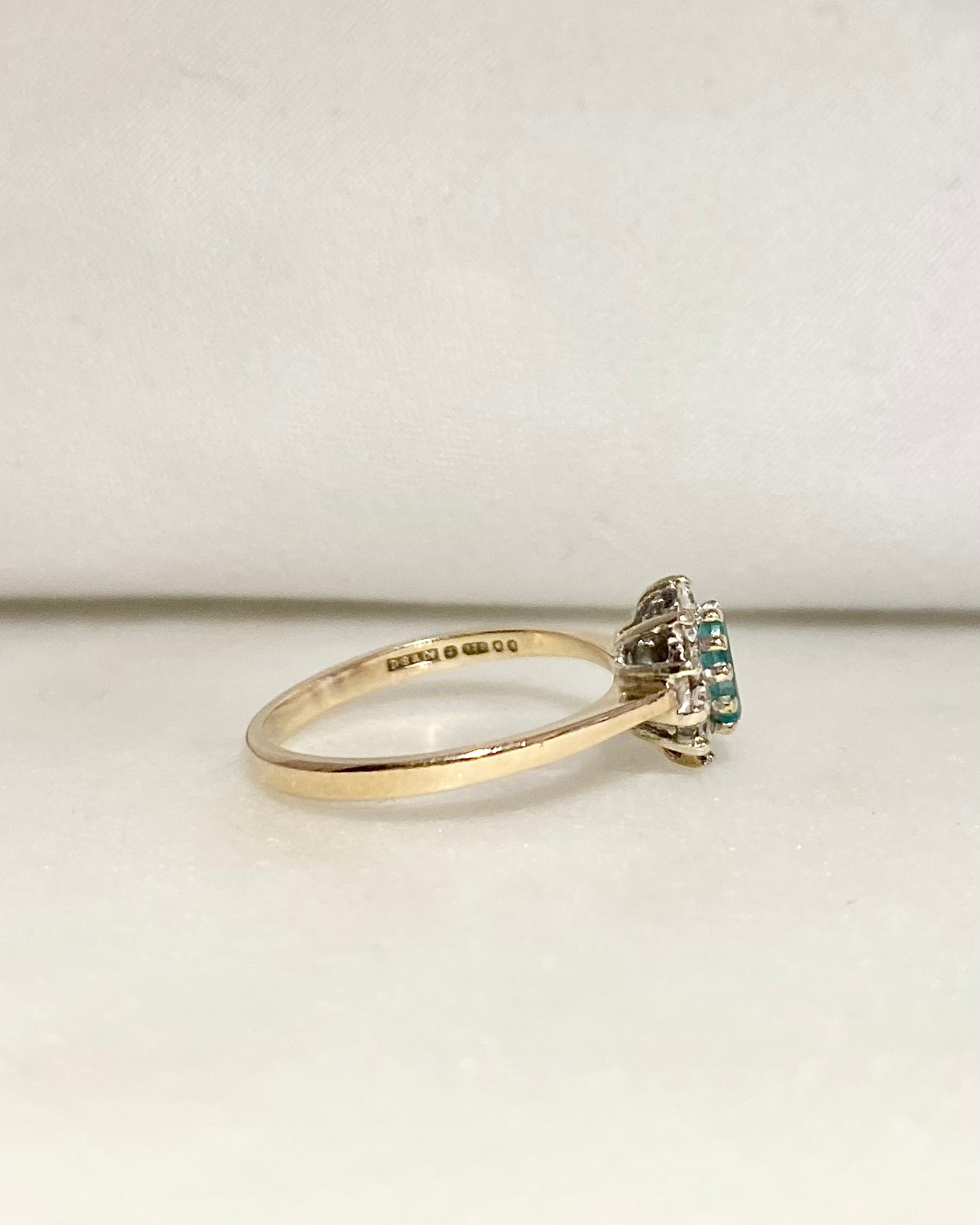 Bague Marguerite Emeraude 0.25 carat &amp; Diamants "Alma"