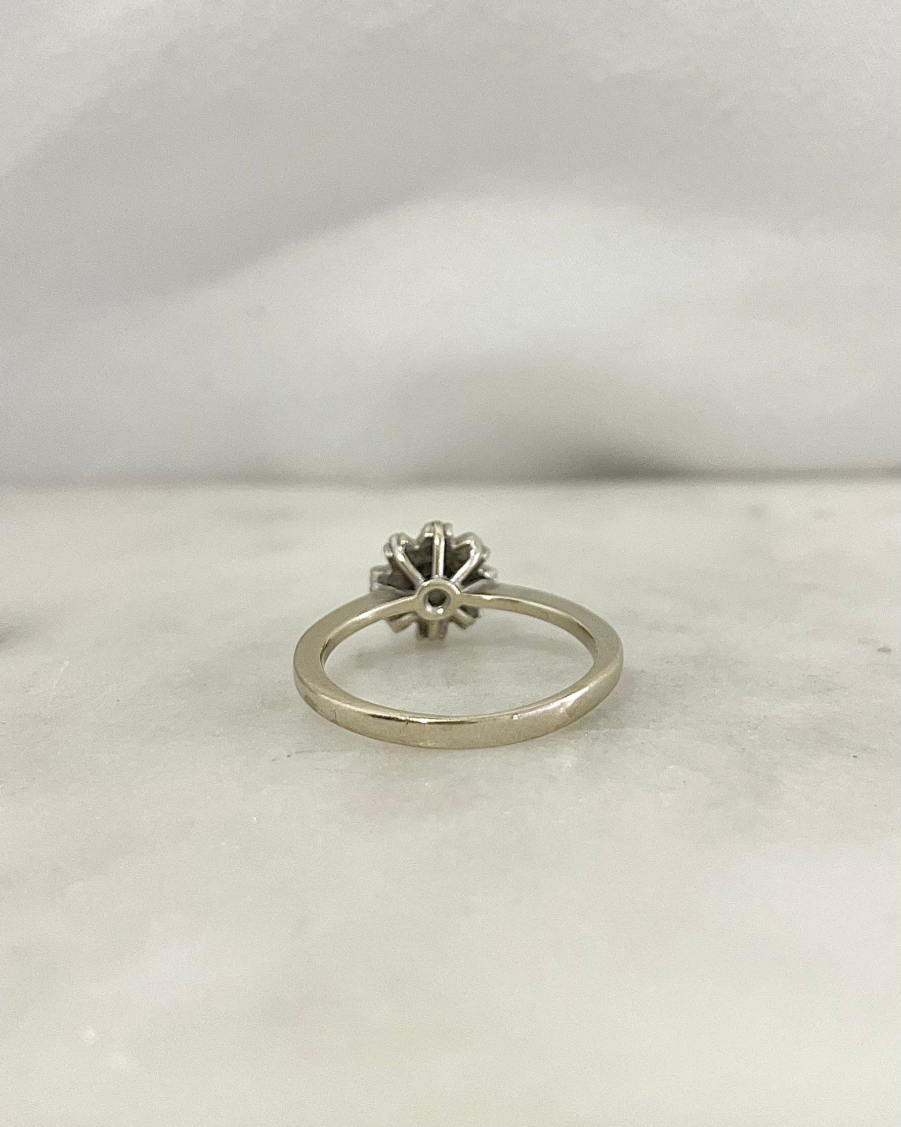 Bague Marguerite Diamants 0.22 carat &quot;Guillemette&quot;