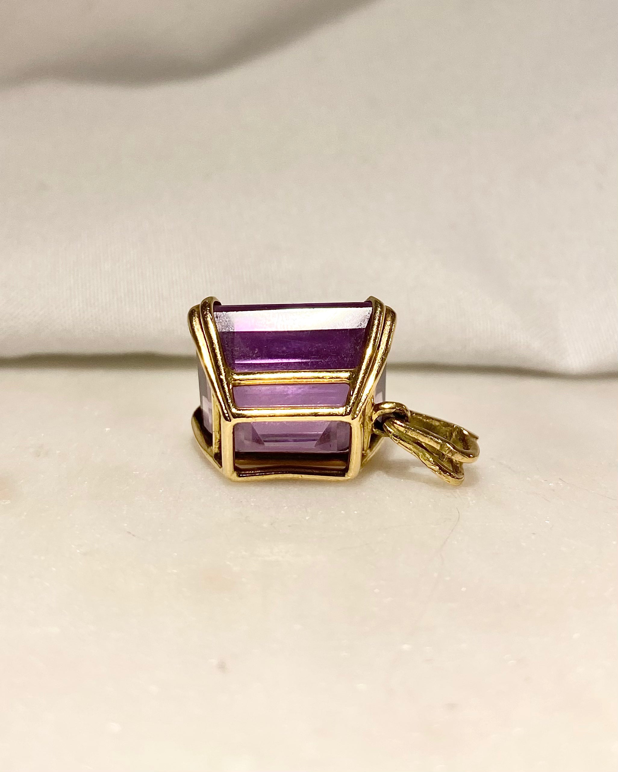 Pendentif Améthyste 16.20 carats “Victorine”