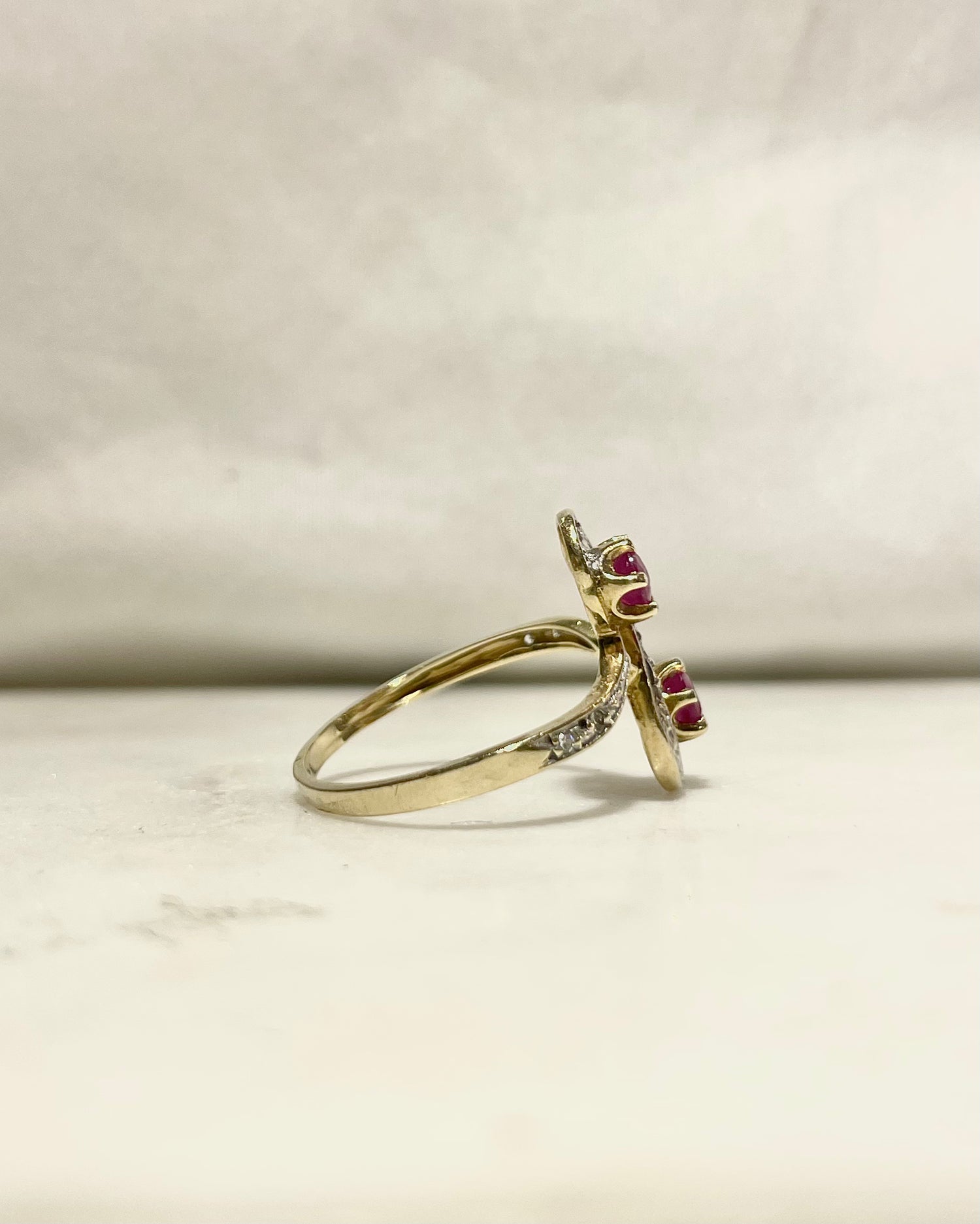 Bague Toi &amp; moi Rubis 0.50 carat &amp; Diamants &quot;Iséna&quot;