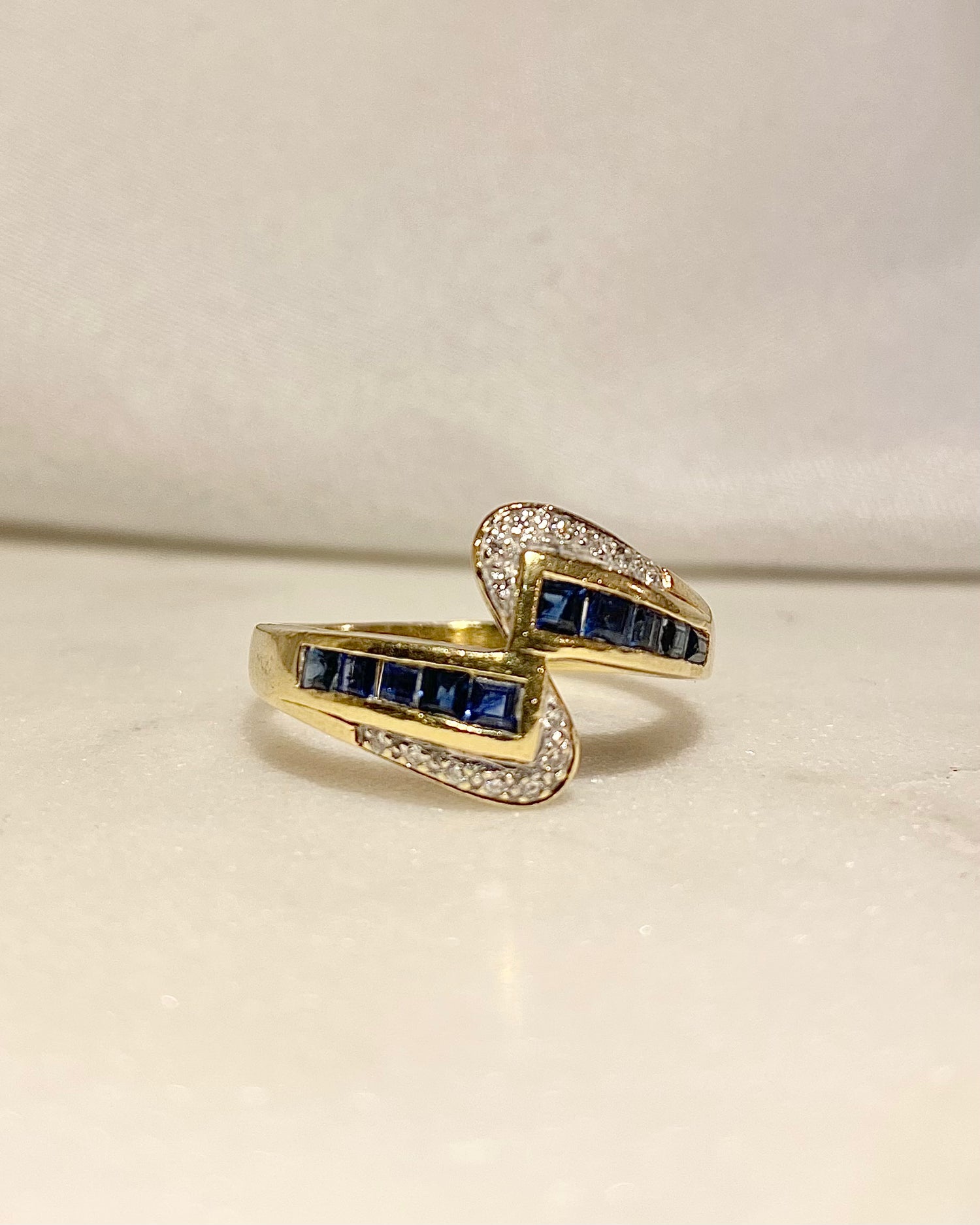 Bague Vintage Saphir et Diamants “Dyana”