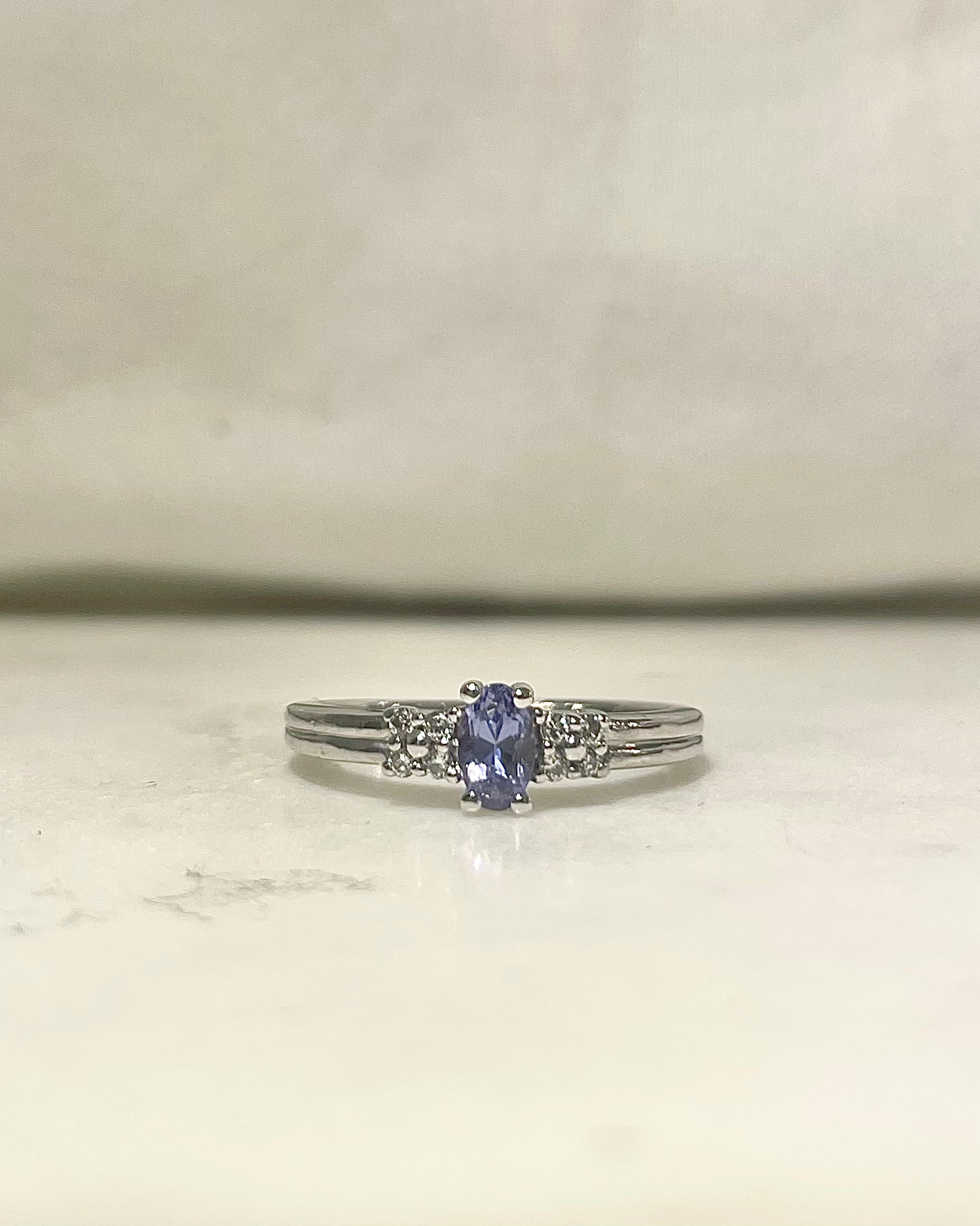 Bague Trilogie Tanzanite &amp; Diamants "Avarine" - Elliade Paris