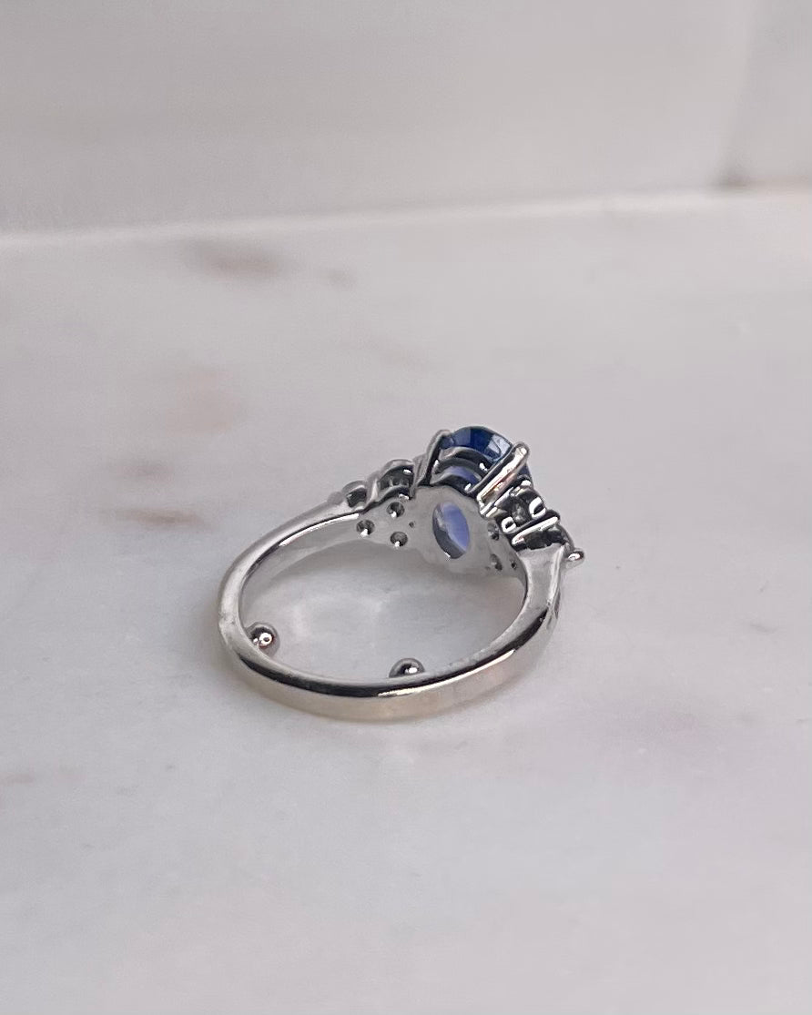 Bague Trilogie Saphir 1.80 &amp; Diamants “Cléandre”