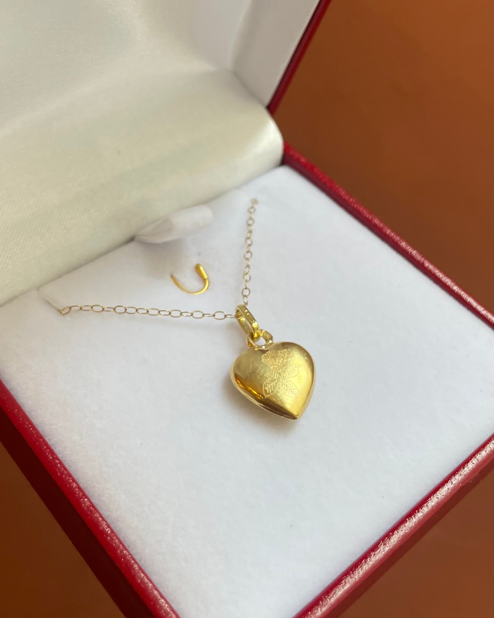 Colgante Corazón Oro Amarillo 18 quilates “Romy”