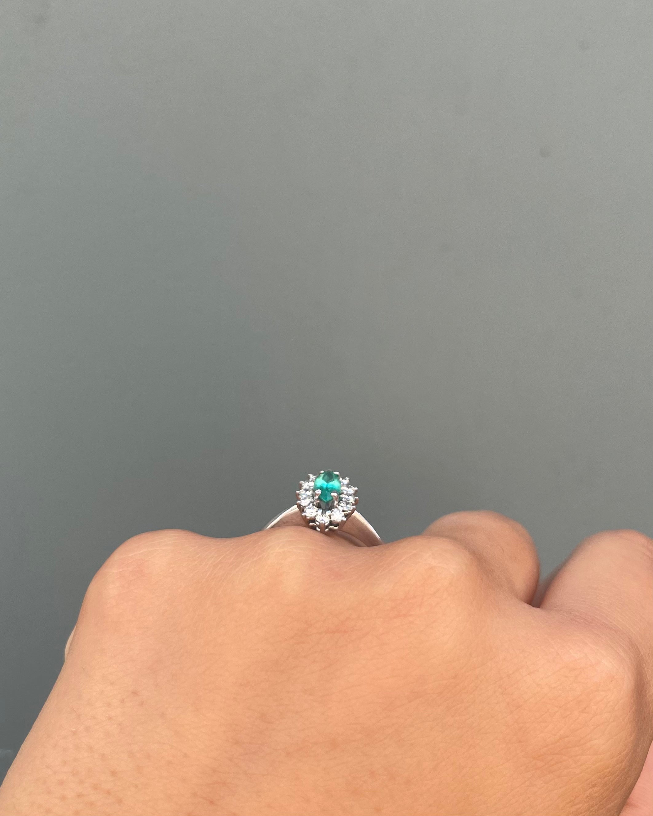 Marguerite Emerald 0.80 carat &amp; Diamonds Ring "Adéla"
