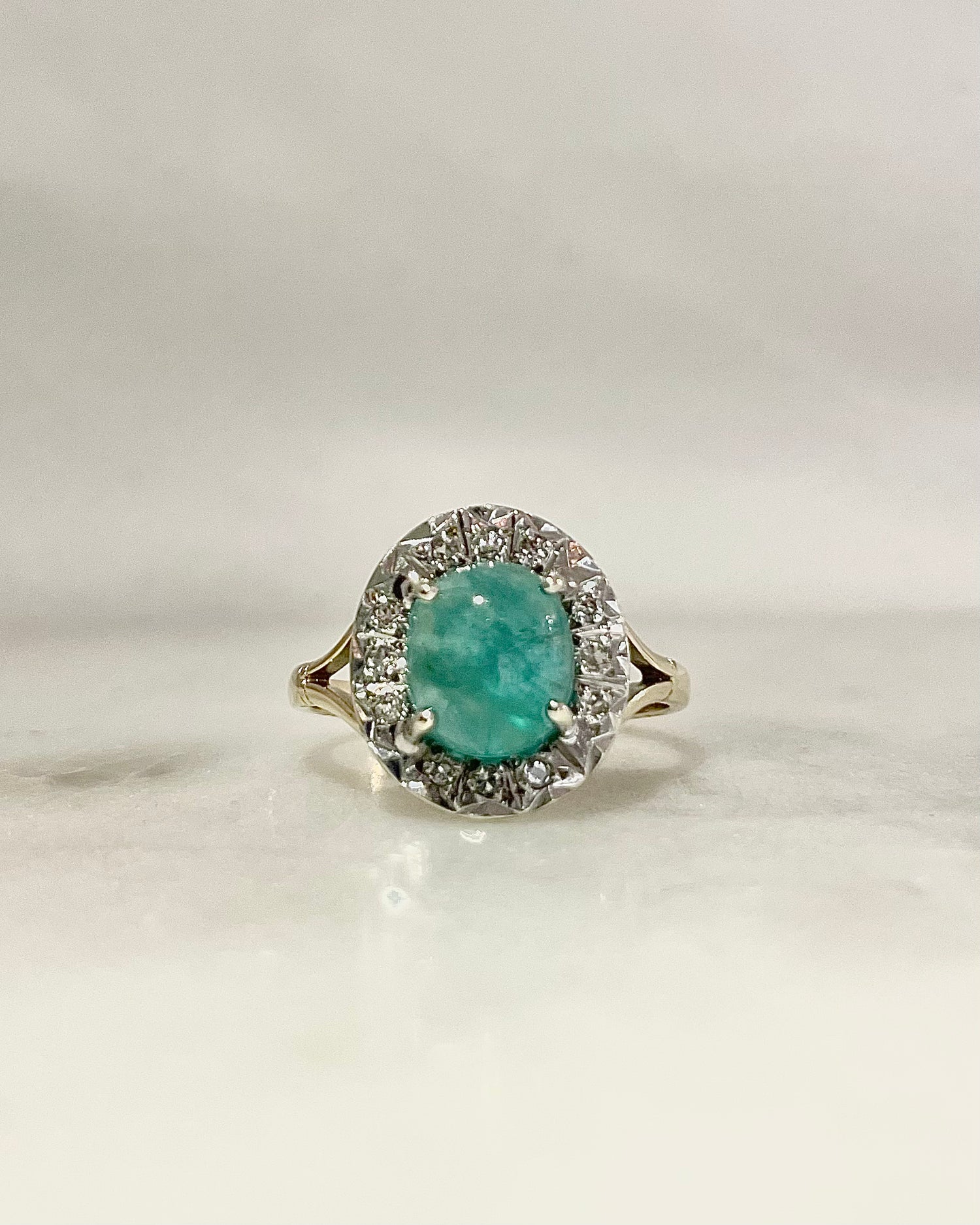 Bague Marguerite Émeraude 1.80 Carat &amp; Diamants &quot;Fayra&quot;