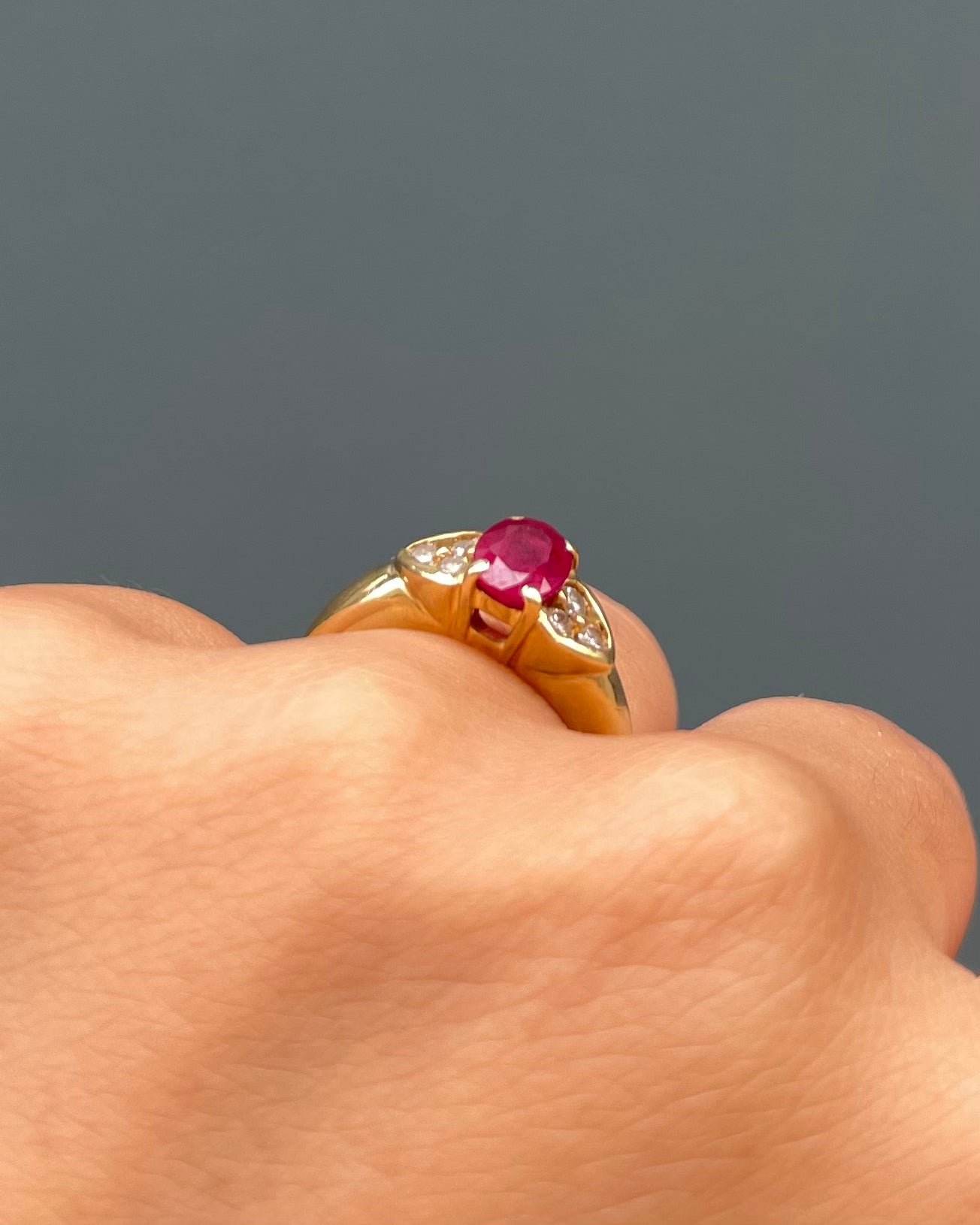 Bague Trilogie Rubis 1.10 carat &amp; Diamants "Samia"