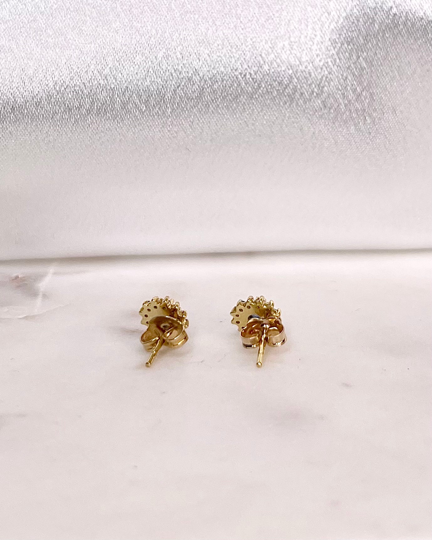 Boucles Marguerite Saphir 0.38 carat &amp; Diamants "Océanide"