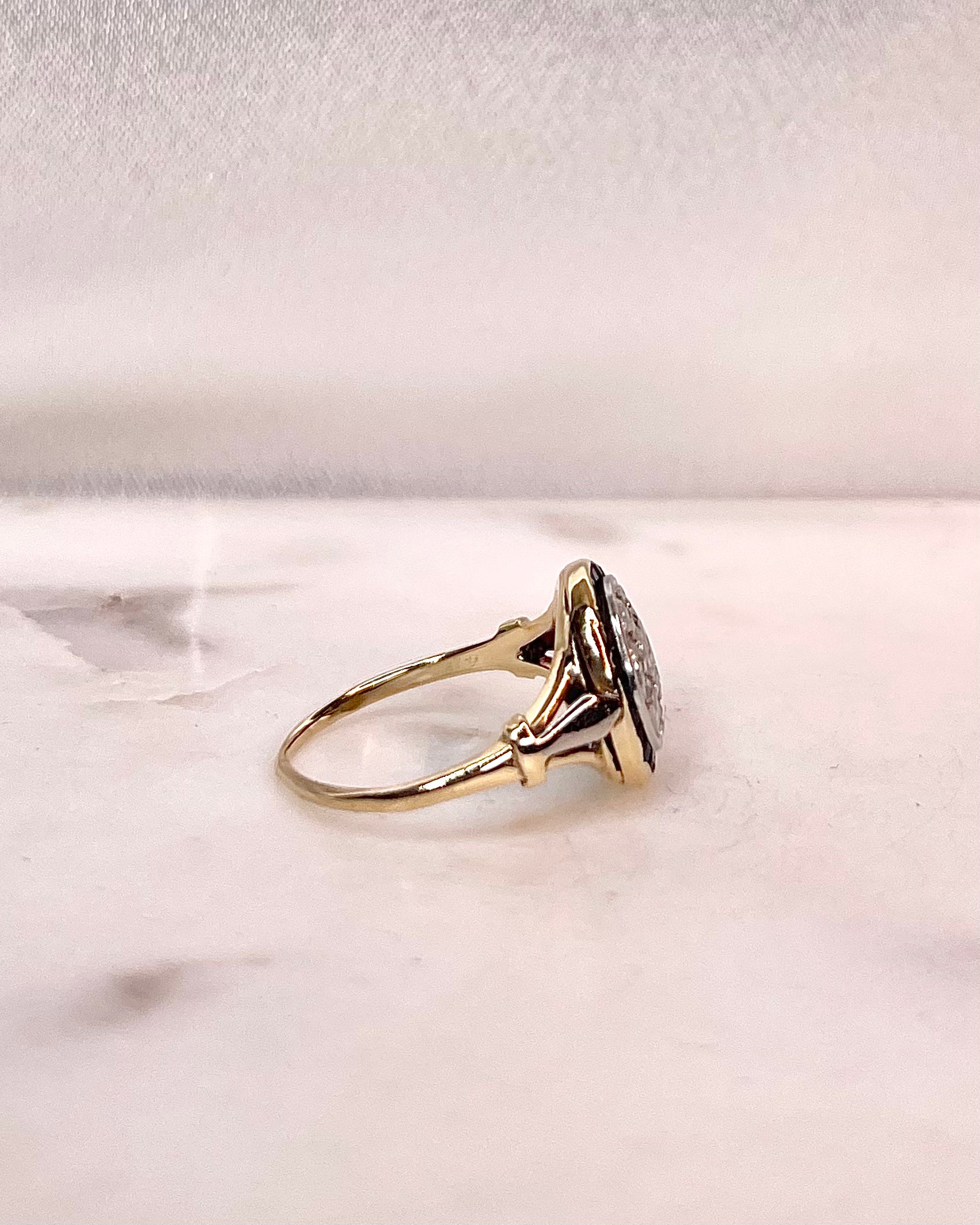 Bague Art-Déco Saphirs 0.75 carat &amp; Diamants "Flavie"