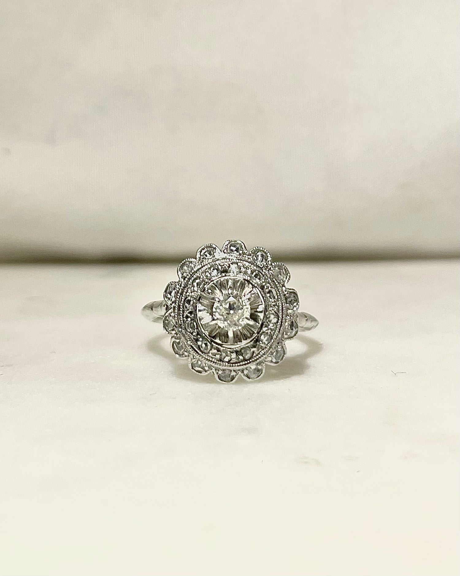 Bague Art-déco 27 Diamants &quot;Naélla&quot;