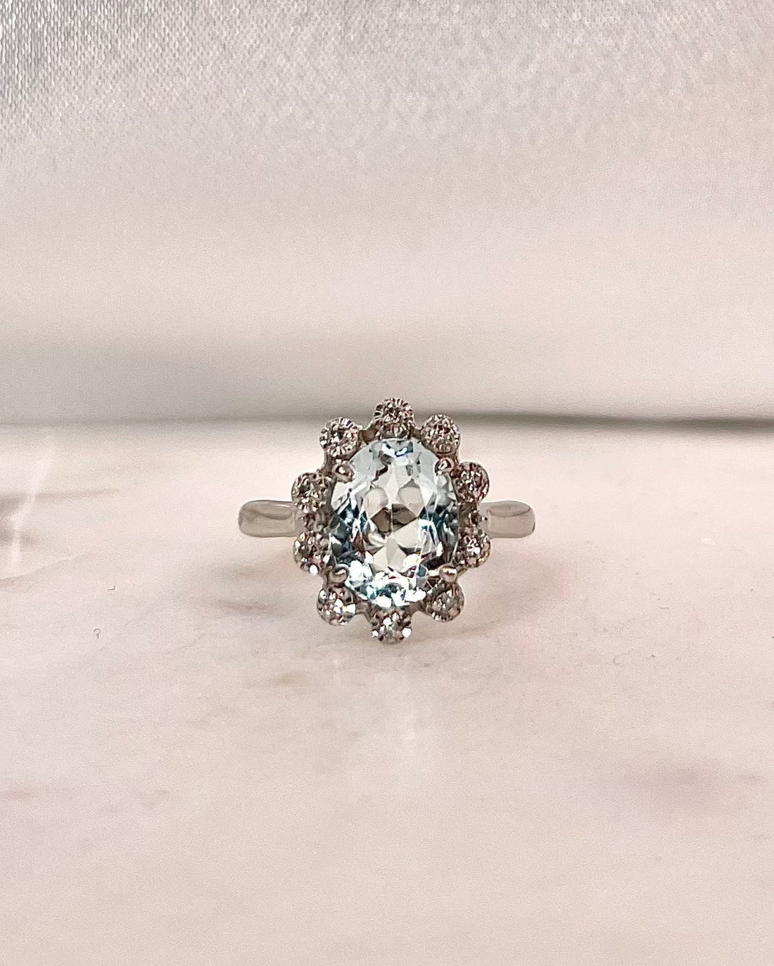 Bague Marguerite Aigue-Marine 2.30 carats &amp; Diamants &quot;Inaya&quot;