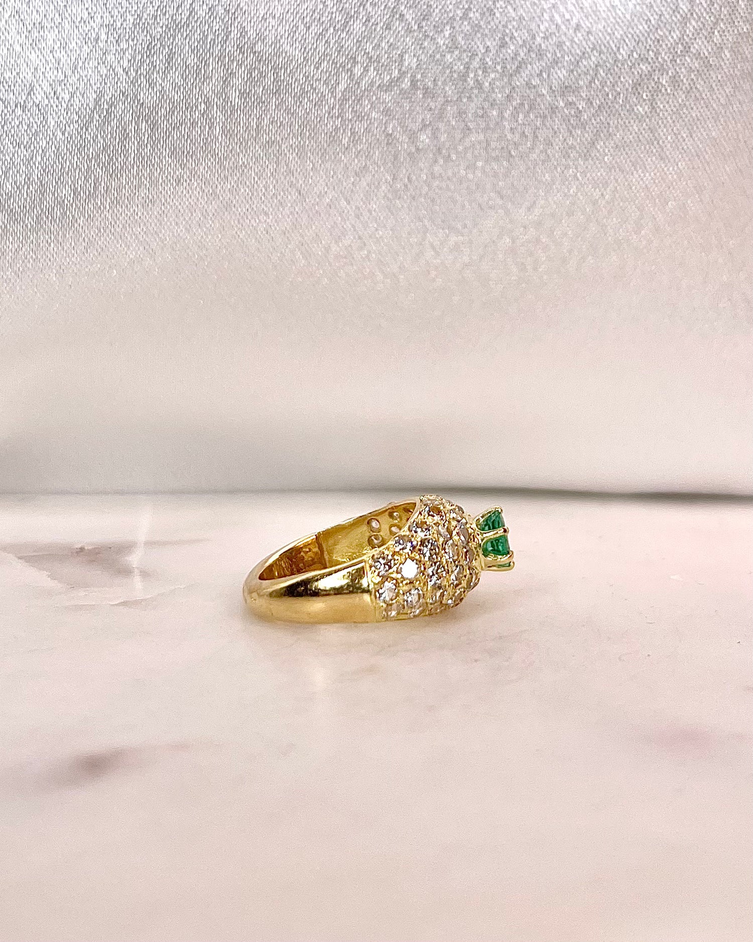 Bague Jonc Emeraude &amp; Diamants 1.56 carat &quot;Judith&quot;