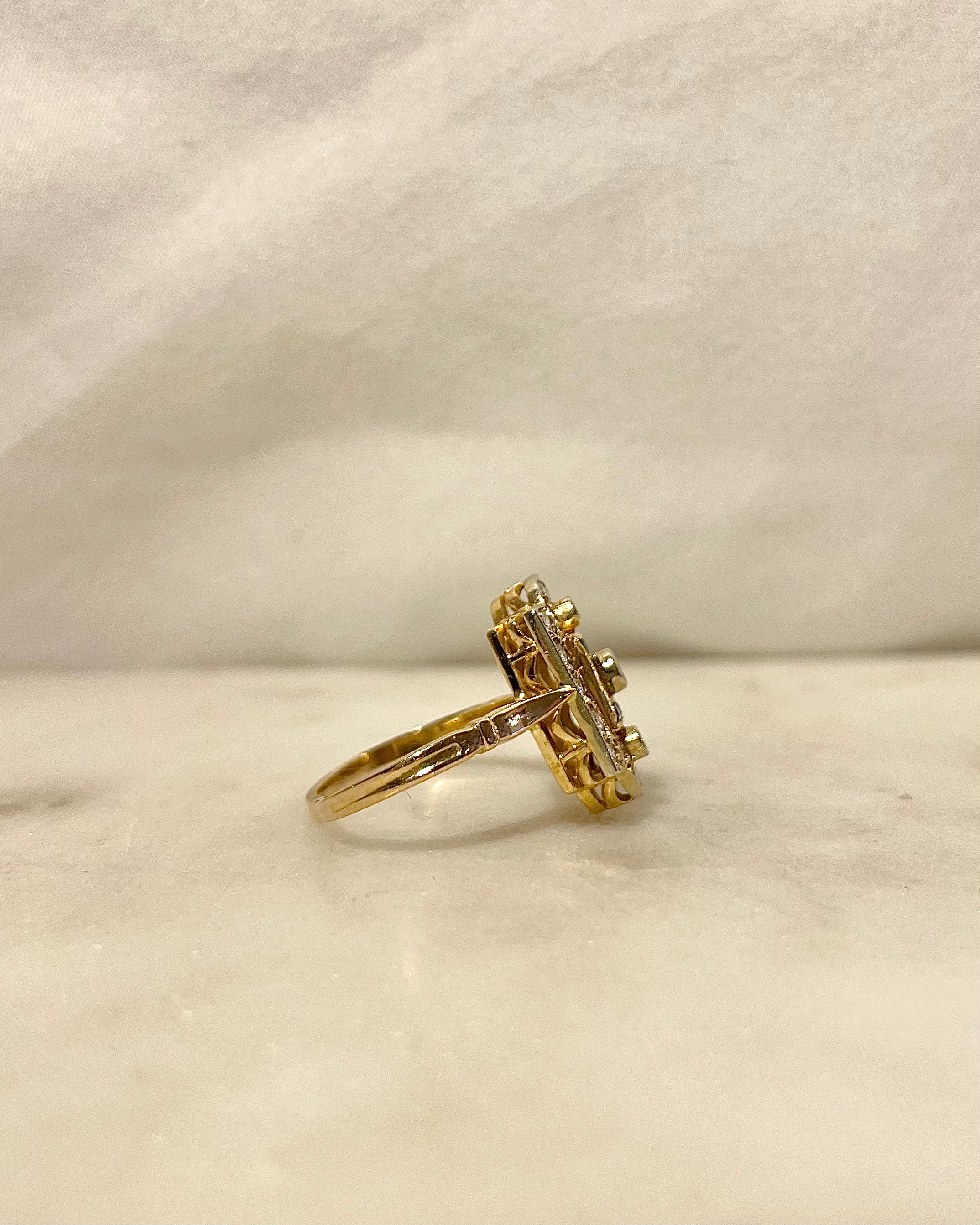 Bague Art-Déco Saphirs 0.16 carat &amp; Diamants "Ondine"