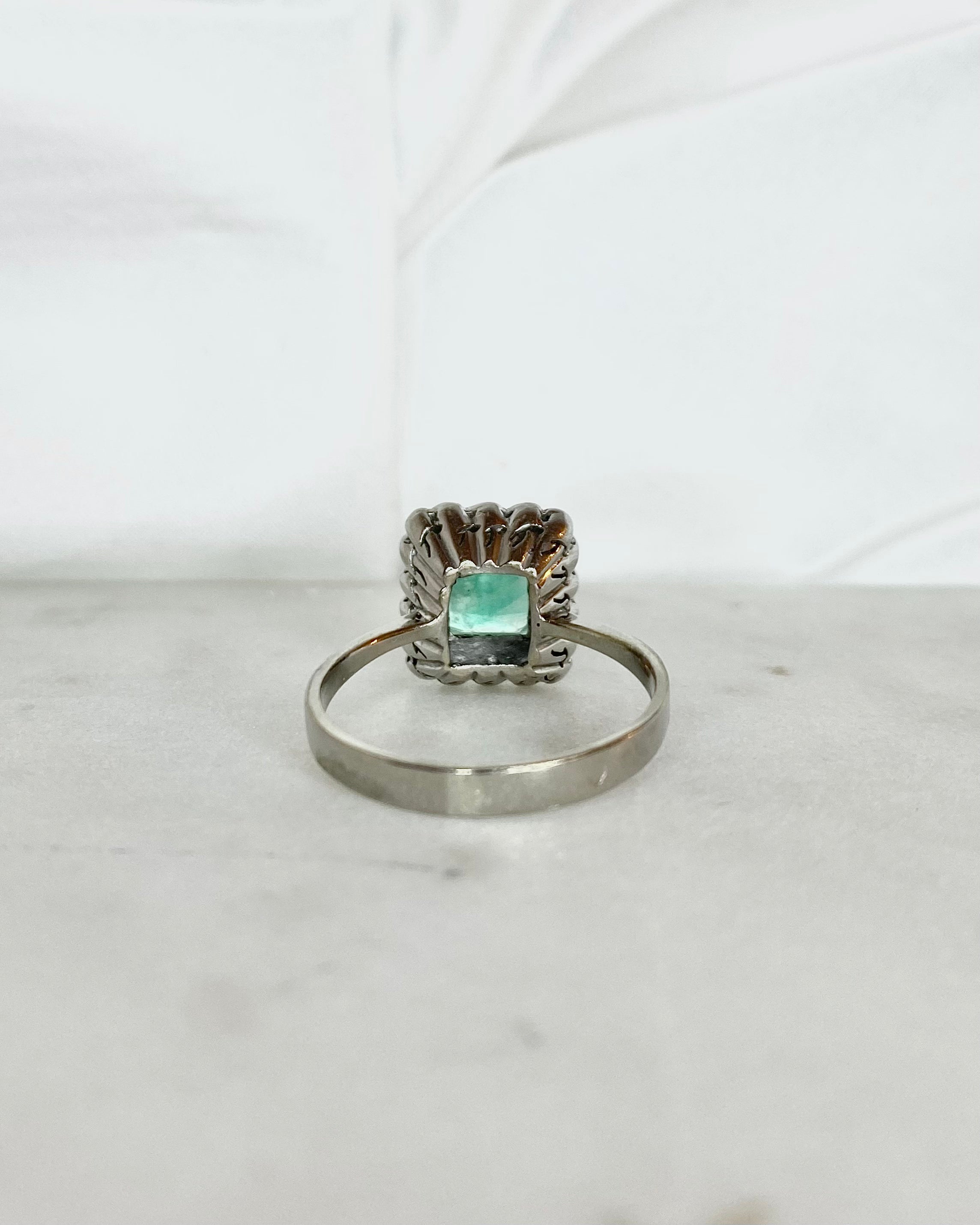 Bague Marguerite Émeraude 1.90 carat &amp; Diamants &quot;Rozenn&quot;