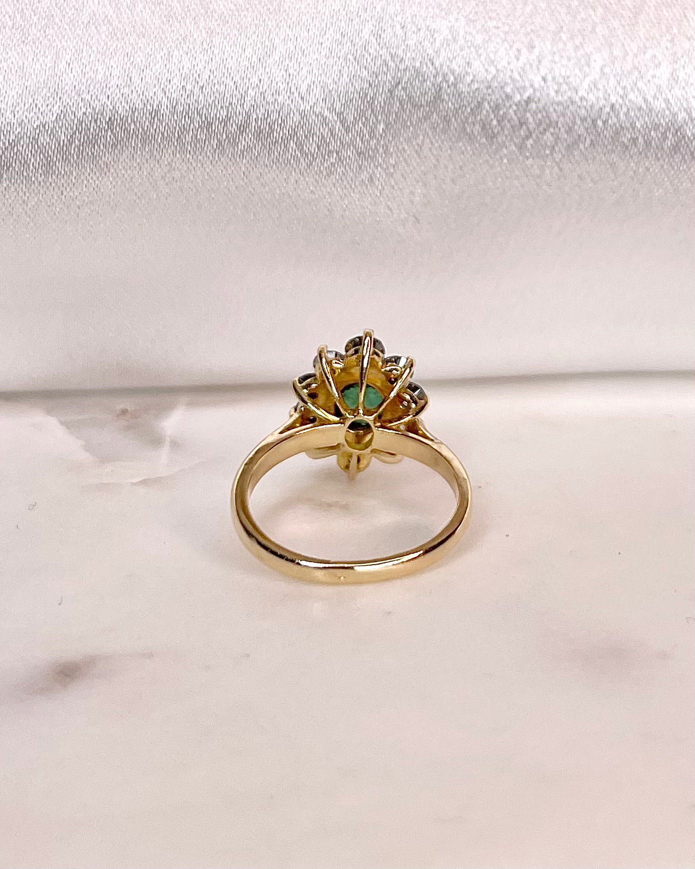 Marguerite Emerald 0.75 carat &amp; Diamonds 0.92 carat "Giulia" Ring
