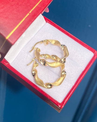 Créoles Or Jaune 18 carats “Althéa”