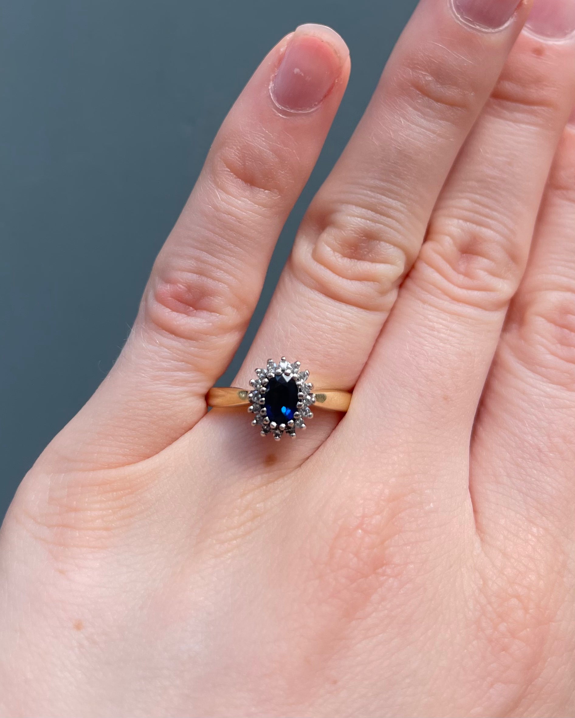 Bague Marguerite Saphir 1 carat &amp; Diamants "Sidonie"