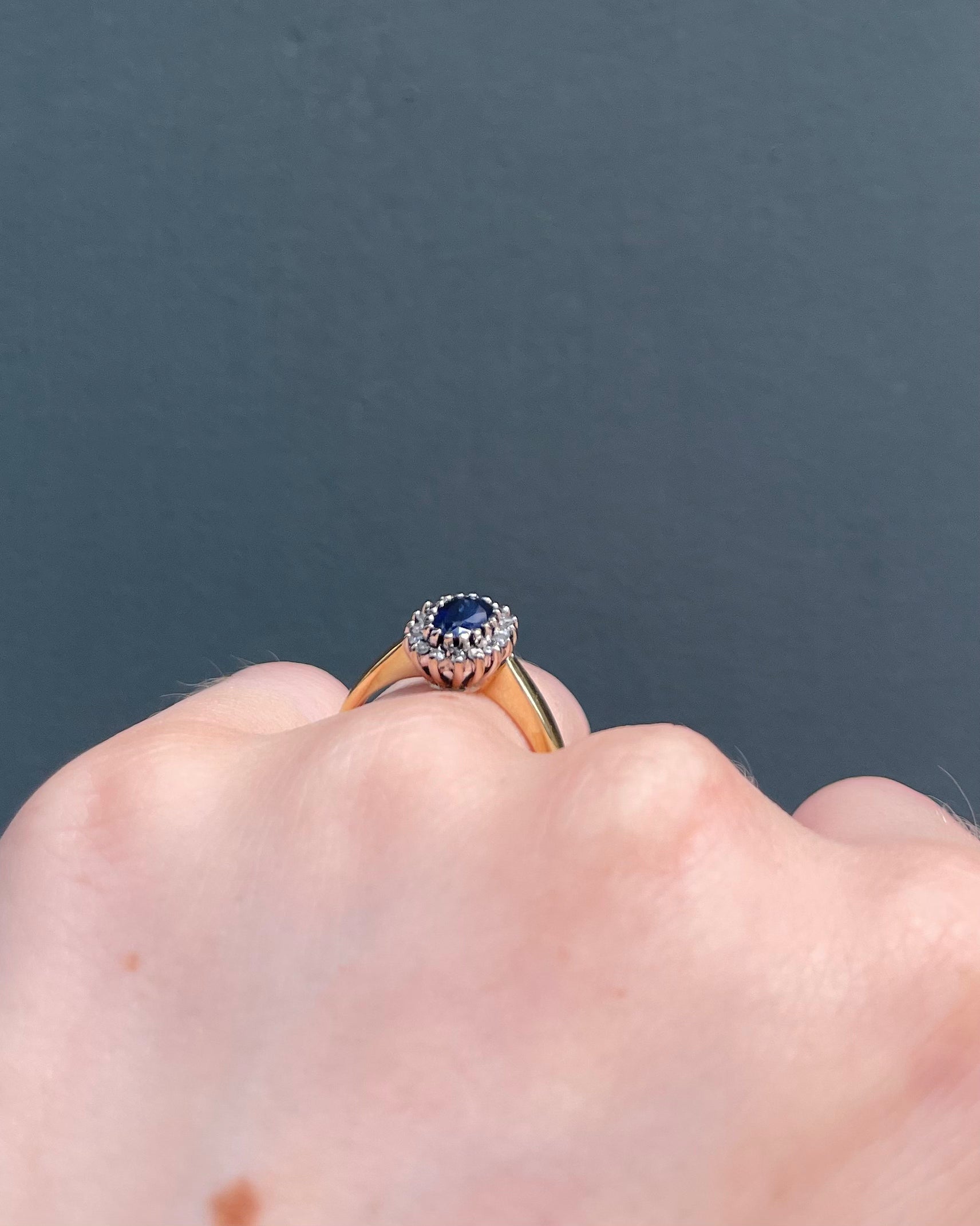 Bague Marguerite Saphir 1 carat &amp; Diamants "Sidonie"
