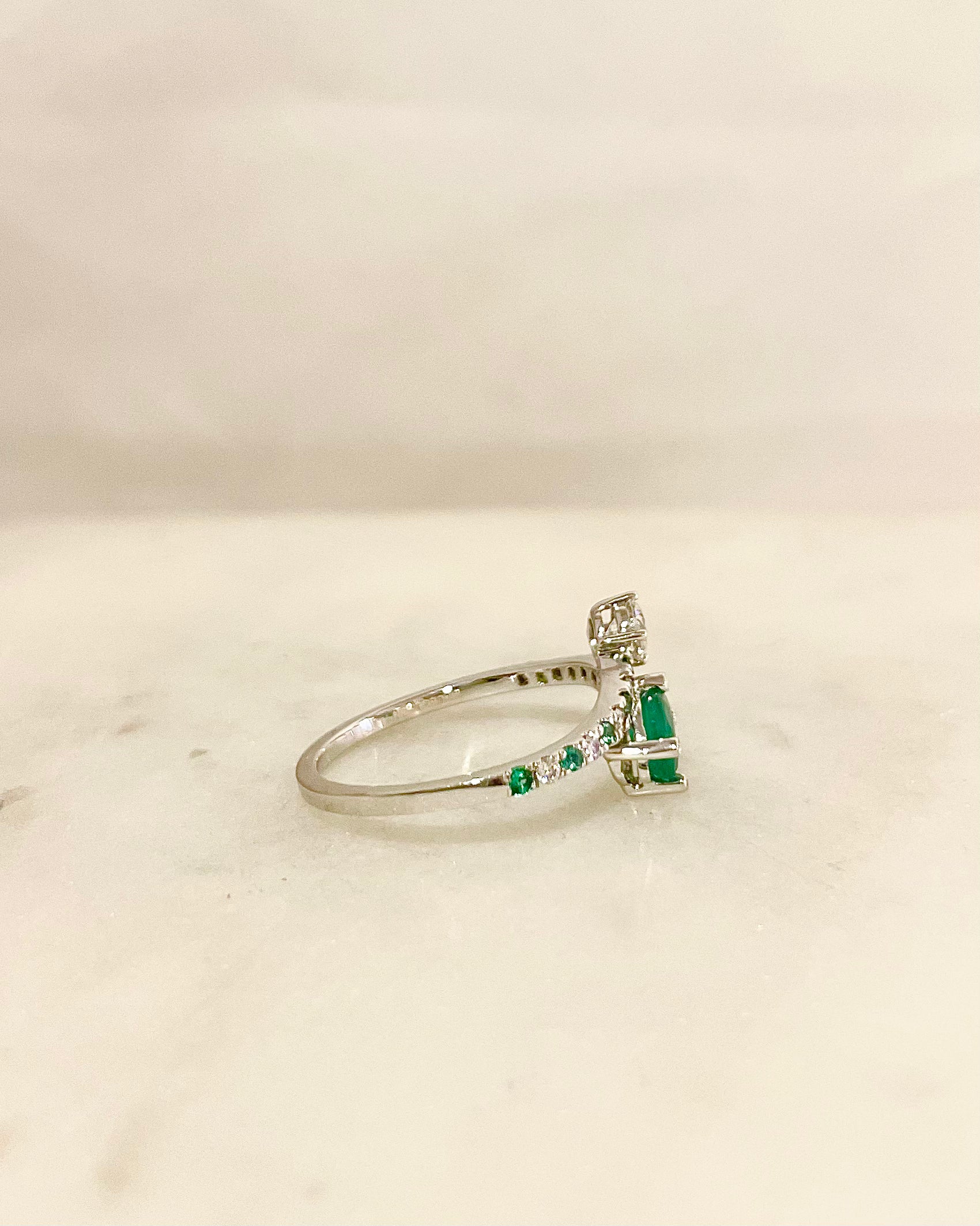 Bague Toi &amp; Moi Emeraudes &amp; Diamants “Auden”