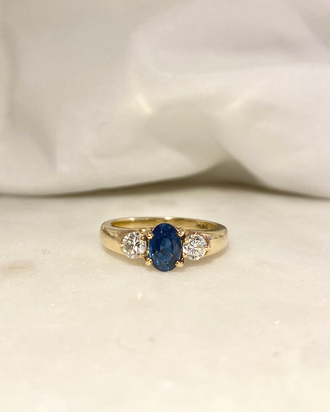 Bague Trilogie Saphir 1.10 carat & Diamants "Maya"