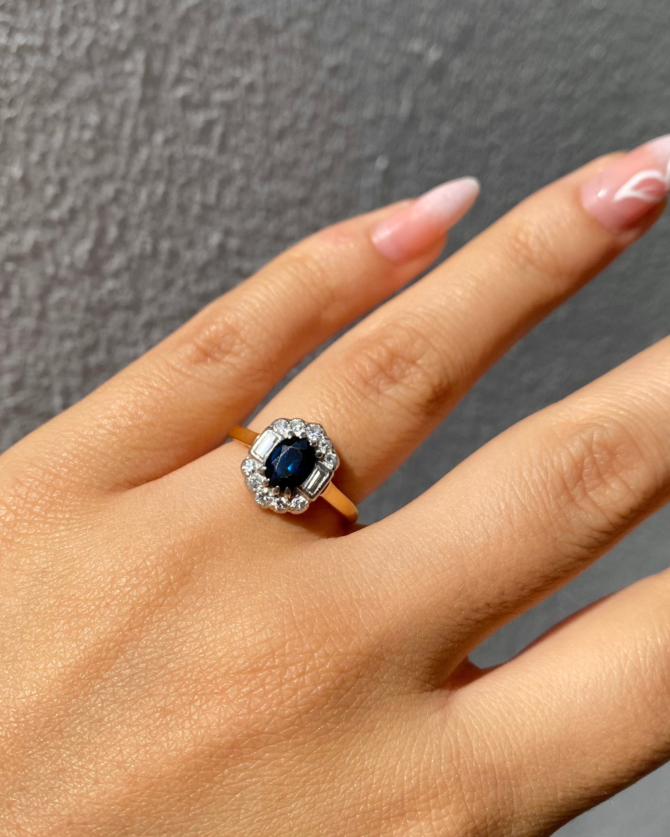 Bague Marguerite Art déco Saphir 0.87 carat &amp; Diamants "Anna"