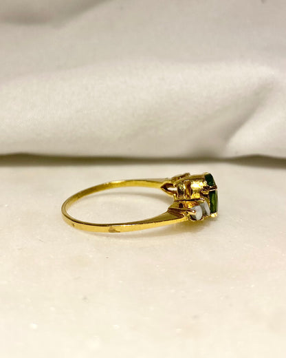 Bague Trilogie Péridot 1.25 carats &amp; Perles nacre &quot;Yuny&quot;