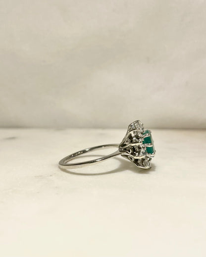 Bague Marguerite Émeraude 1.30 carat &amp; Diamants &quot;Zyra&quot;