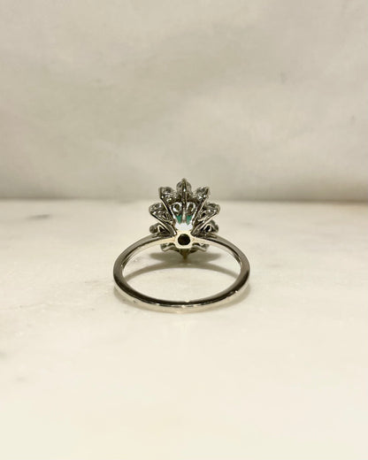 Bague Marguerite Émeraude 1.30 carat &amp; Diamants &quot;Zyra&quot;