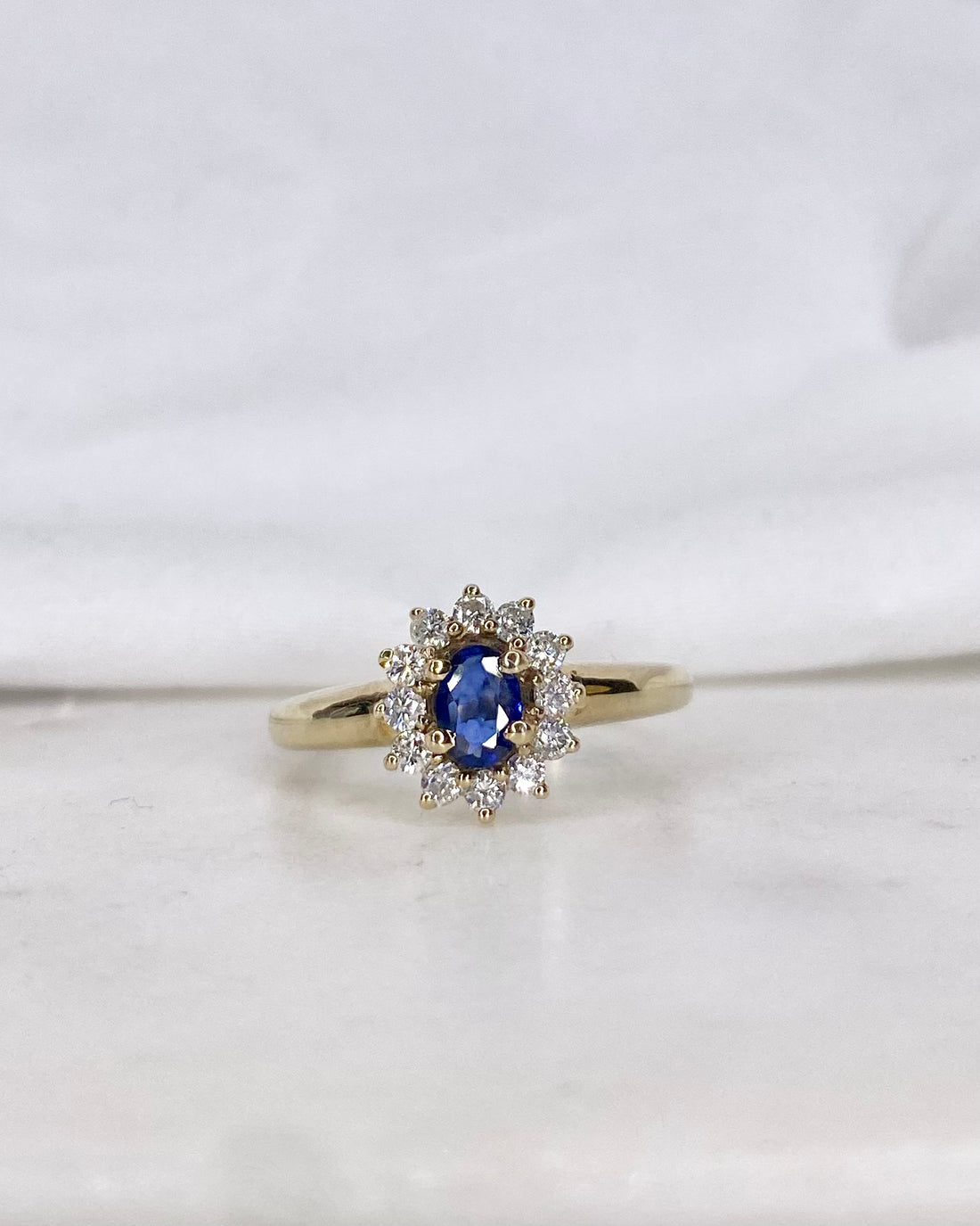 Bague Marguerite Saphir 0.38 carat &amp; Diamants &quot;Adele&quot;