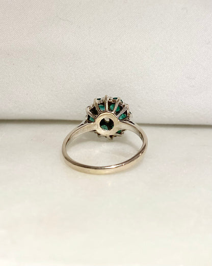 Bague Marguerite Emeraude 1.30 carat &amp; Diamants &quot;Fleur&quot;