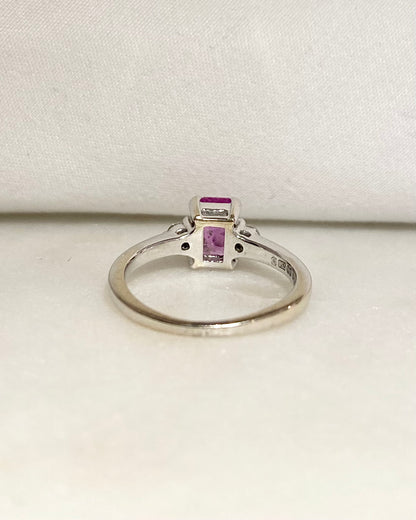 Bague Trilogie Saphir Rose 1.30 carat &amp; Diamants &quot;Clémence&quot;