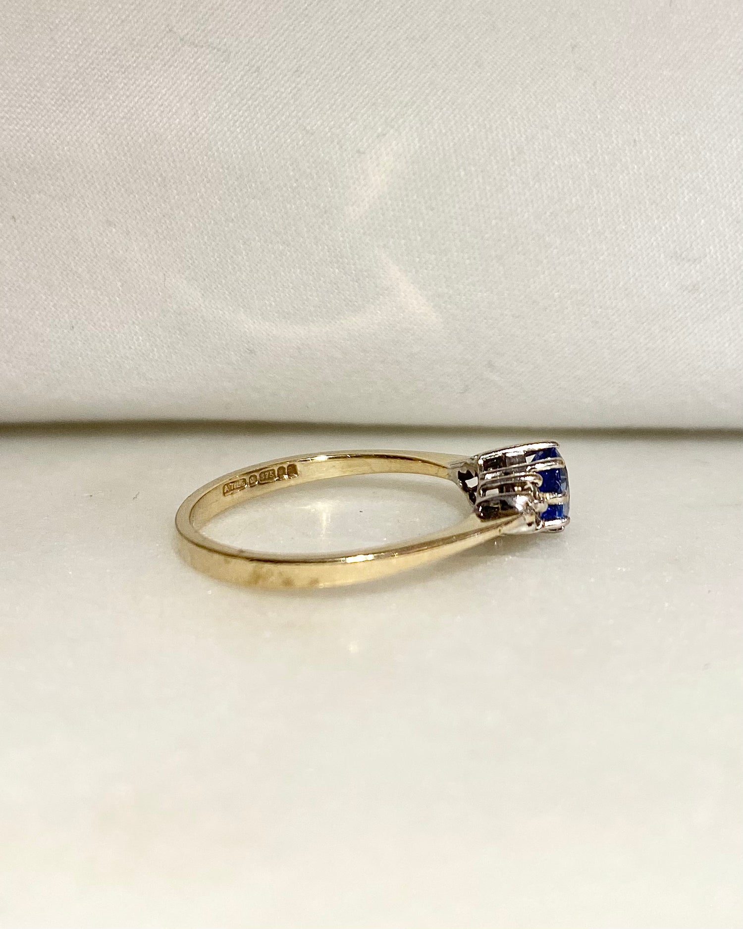 Bague Trilogie Saphir 0.70 carat &amp; Diamants &quot;Olivia&quot;