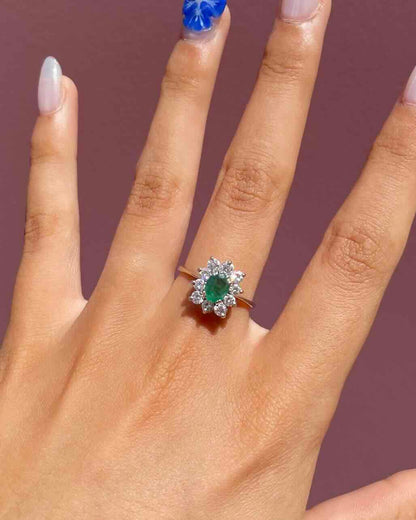 Bague Marguerite Émeraude &amp; 10 Diamants &quot;Liberty&quot;