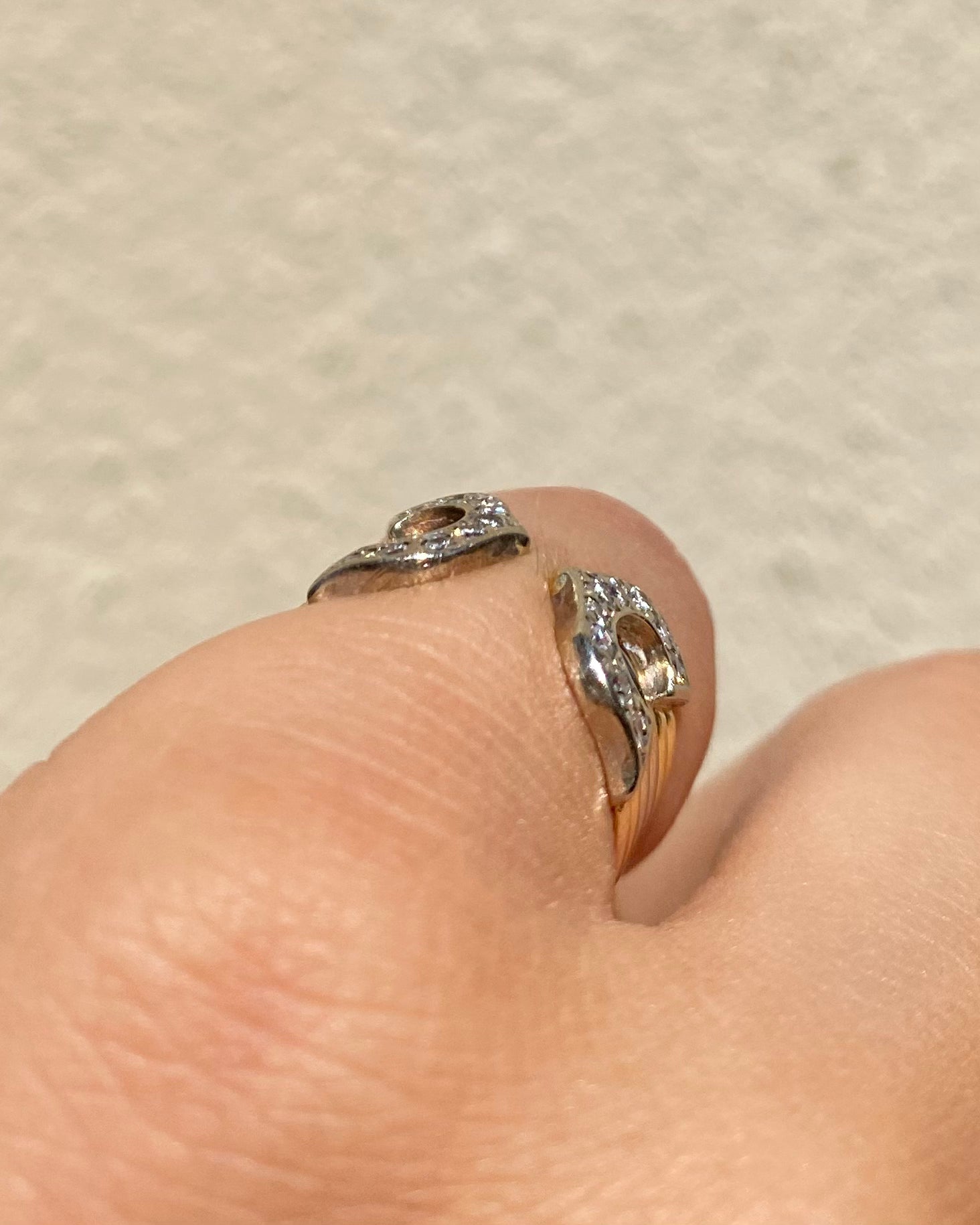 Bague Bandeau 3 ors &amp; Diamants 0.36 carat "Cerise"