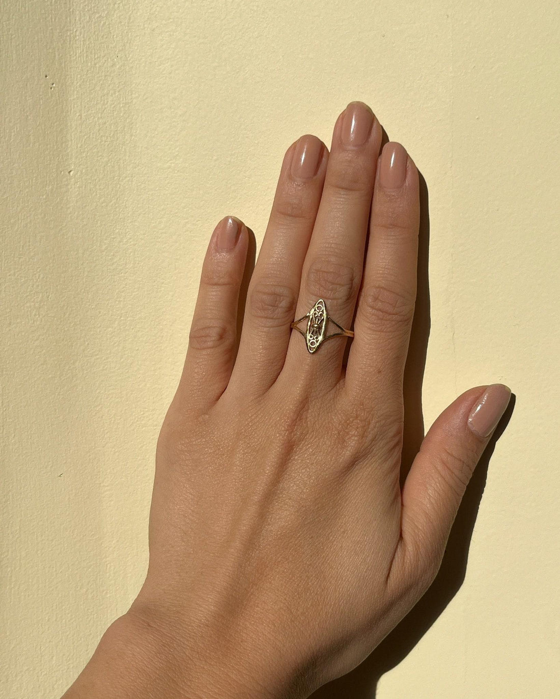 Bague Navette &quot;Eleanor&quot; Or Jaune