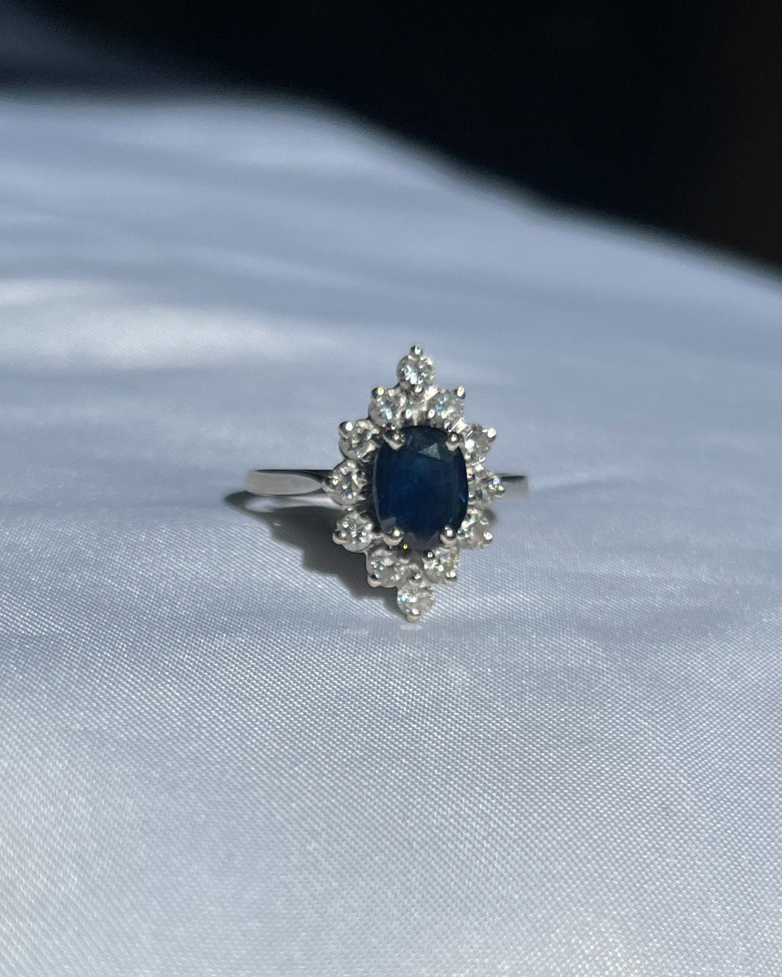 Bague Marguerite Saphir &amp; Diamants &quot;Lys&quot;