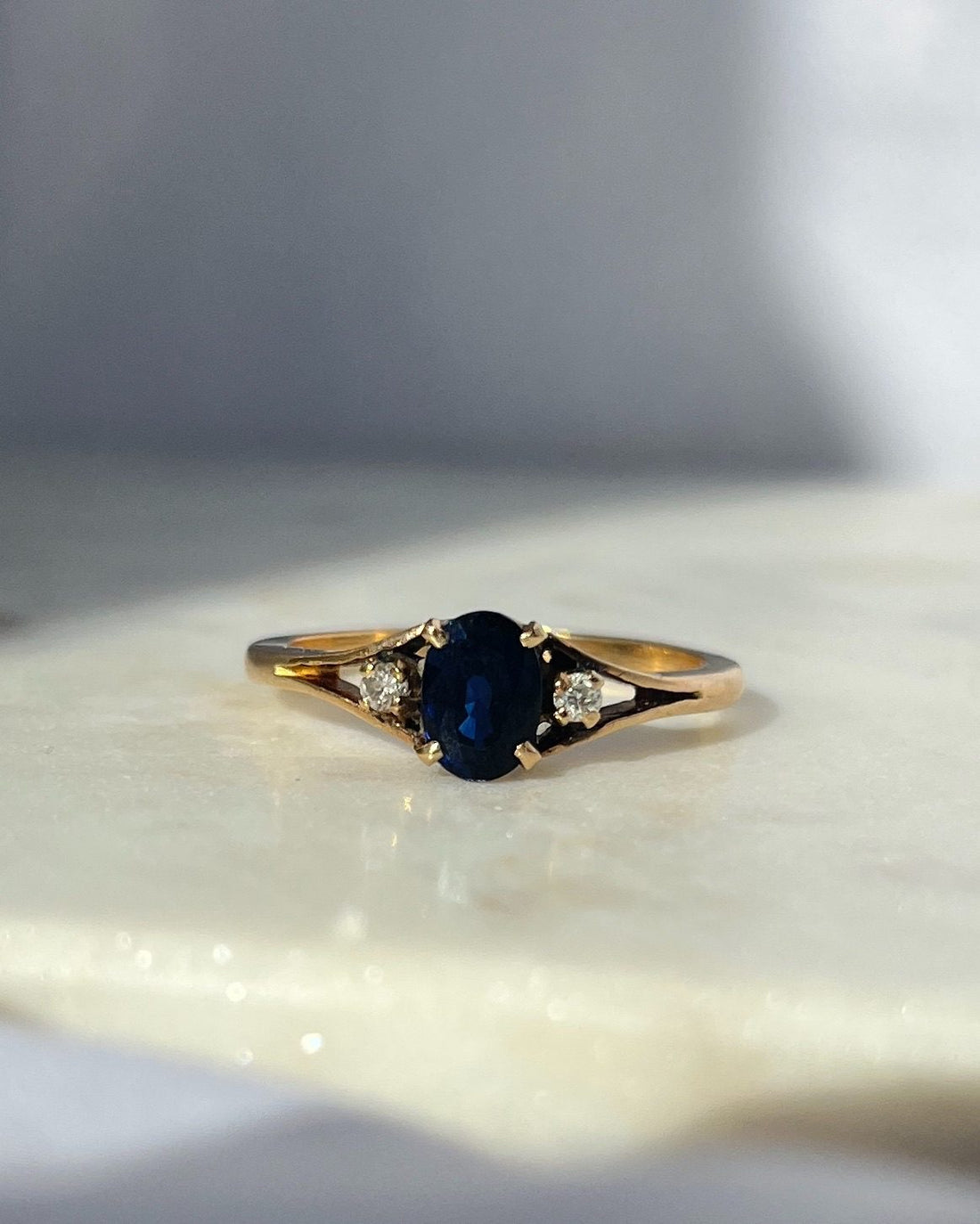 Bague trilogie saphir &amp; diamants Shannon