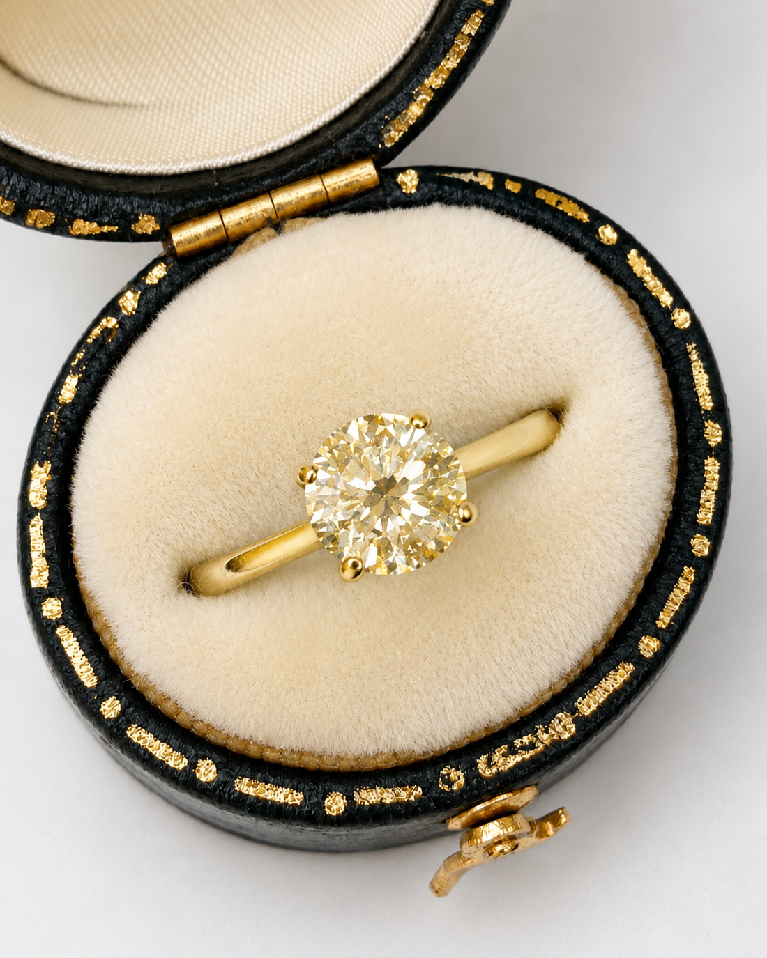 Bague Solitaire Diamant Fancy Yellow 1.24 carat "Anastasia"