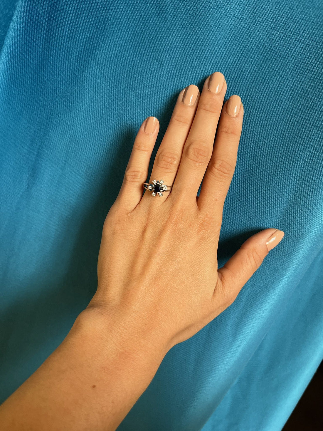 Bague Marguerite saphir &amp; diamants &quot;Ivy&quot;