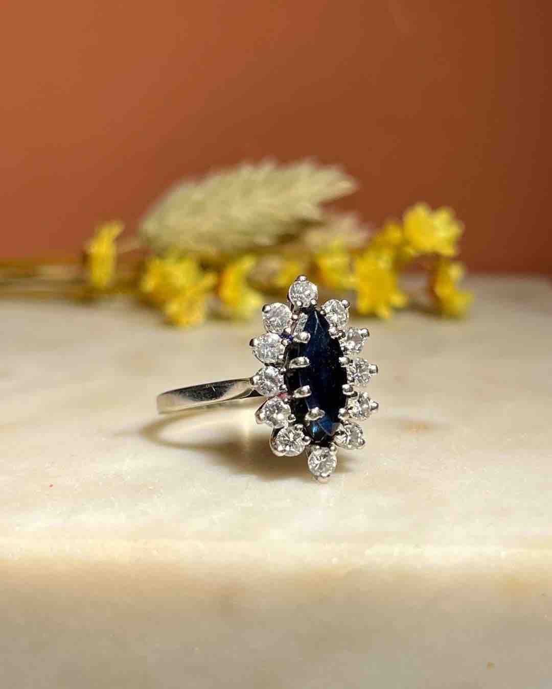 Bague Marguerite Saphir &amp; Diamants &quot;Ayda&quot;