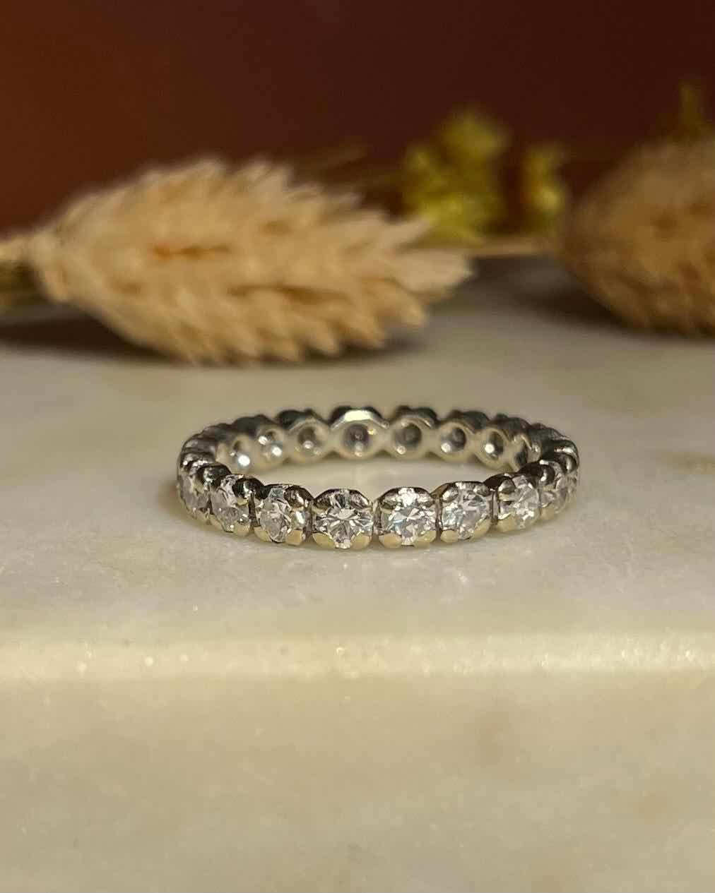 Alianza de boda con diamantes americanos &quot;Elisa&quot; de 1 quilate