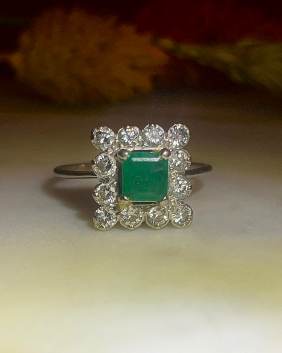 Bague Marguerite Émeraude &amp; Diamants &quot;Lise&quot;